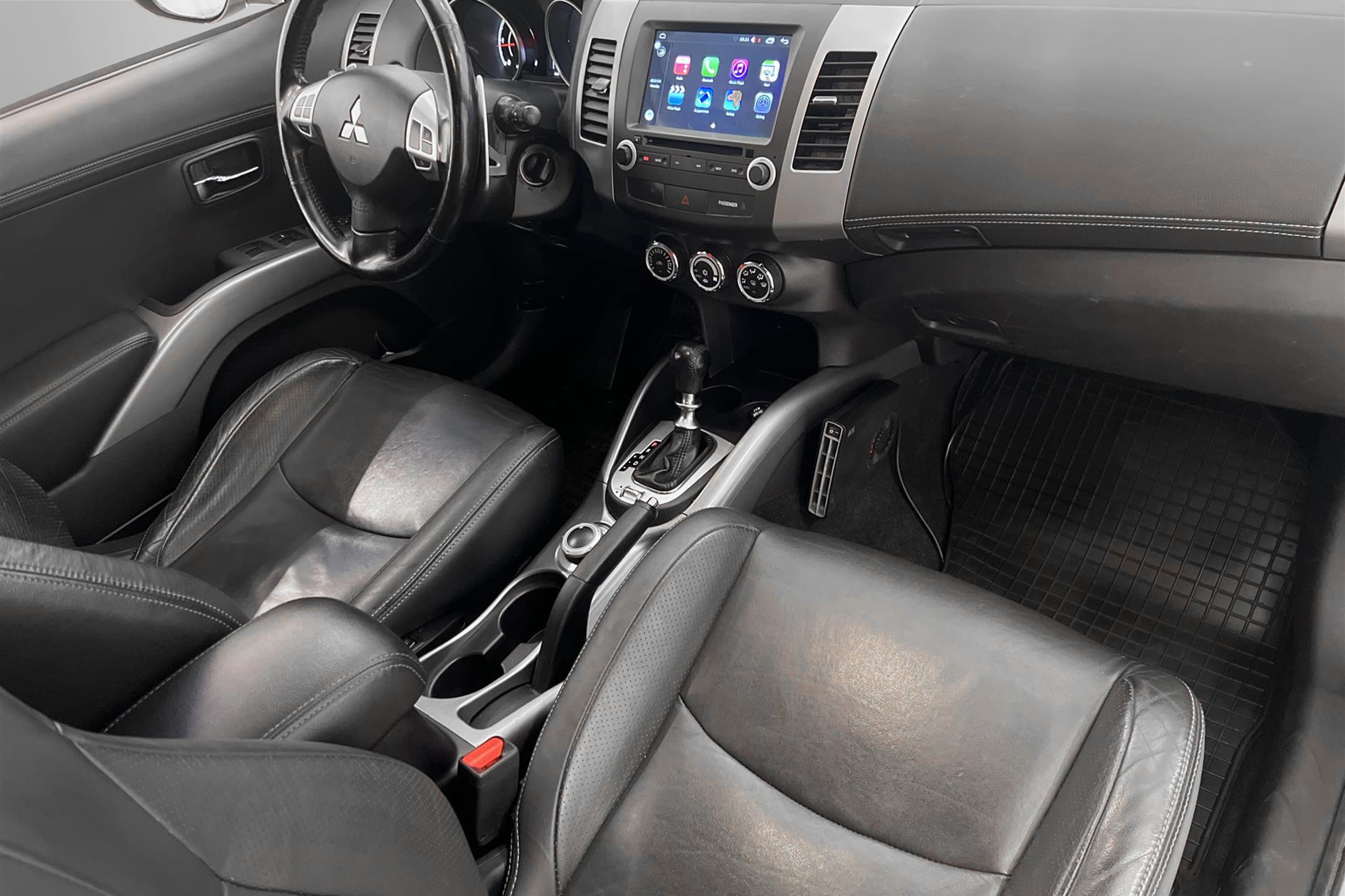 Mitsubishi Outlander 2.2 Di-D 4WD 156hk 7-sits Värmare Drag