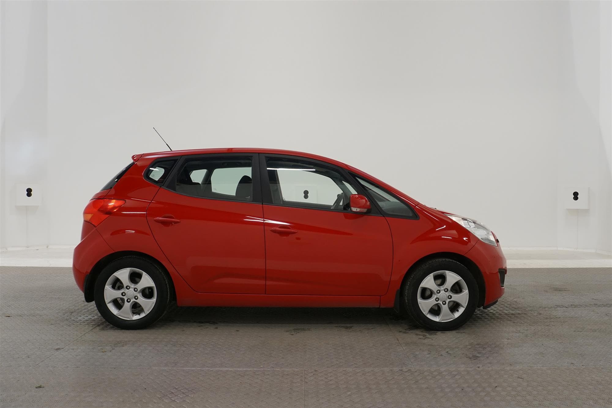 Kia Venga 1.6 CVVT 125hk  Få Brukare Välservad Låg Skatt
