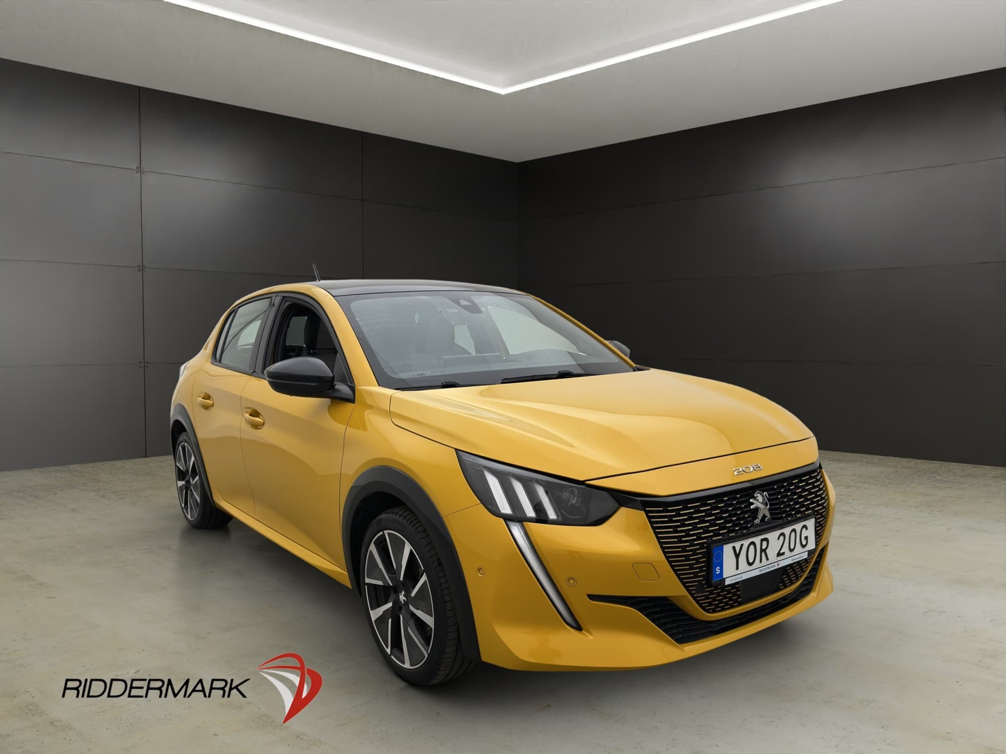 Peugeot E-208