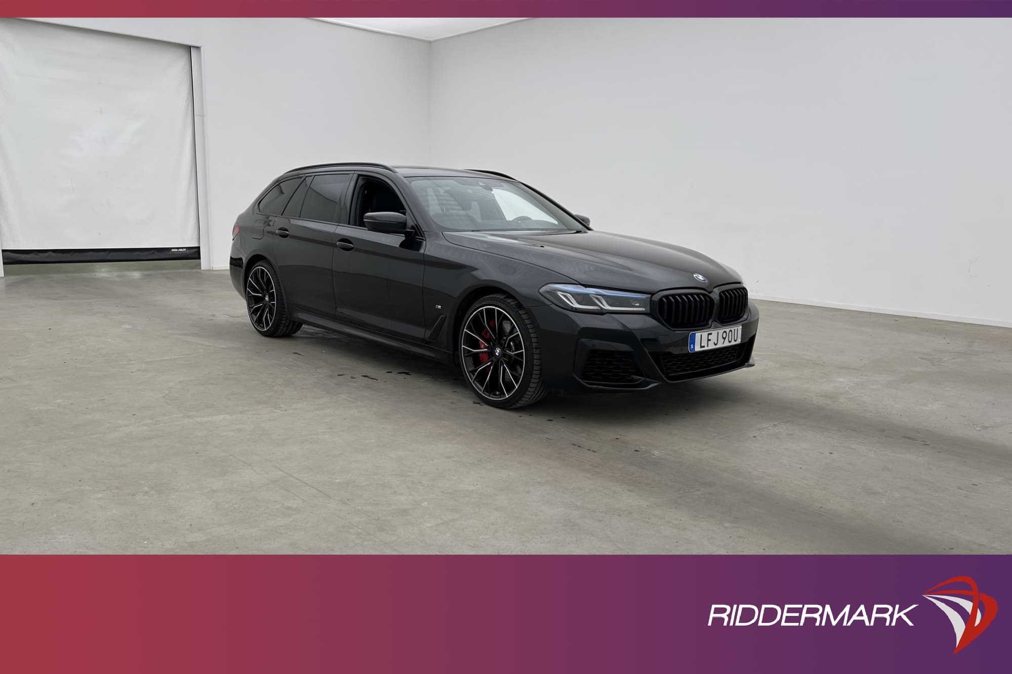 BMW 540 i xDrive Touring 333hk M Sport Innovation Pano Drag