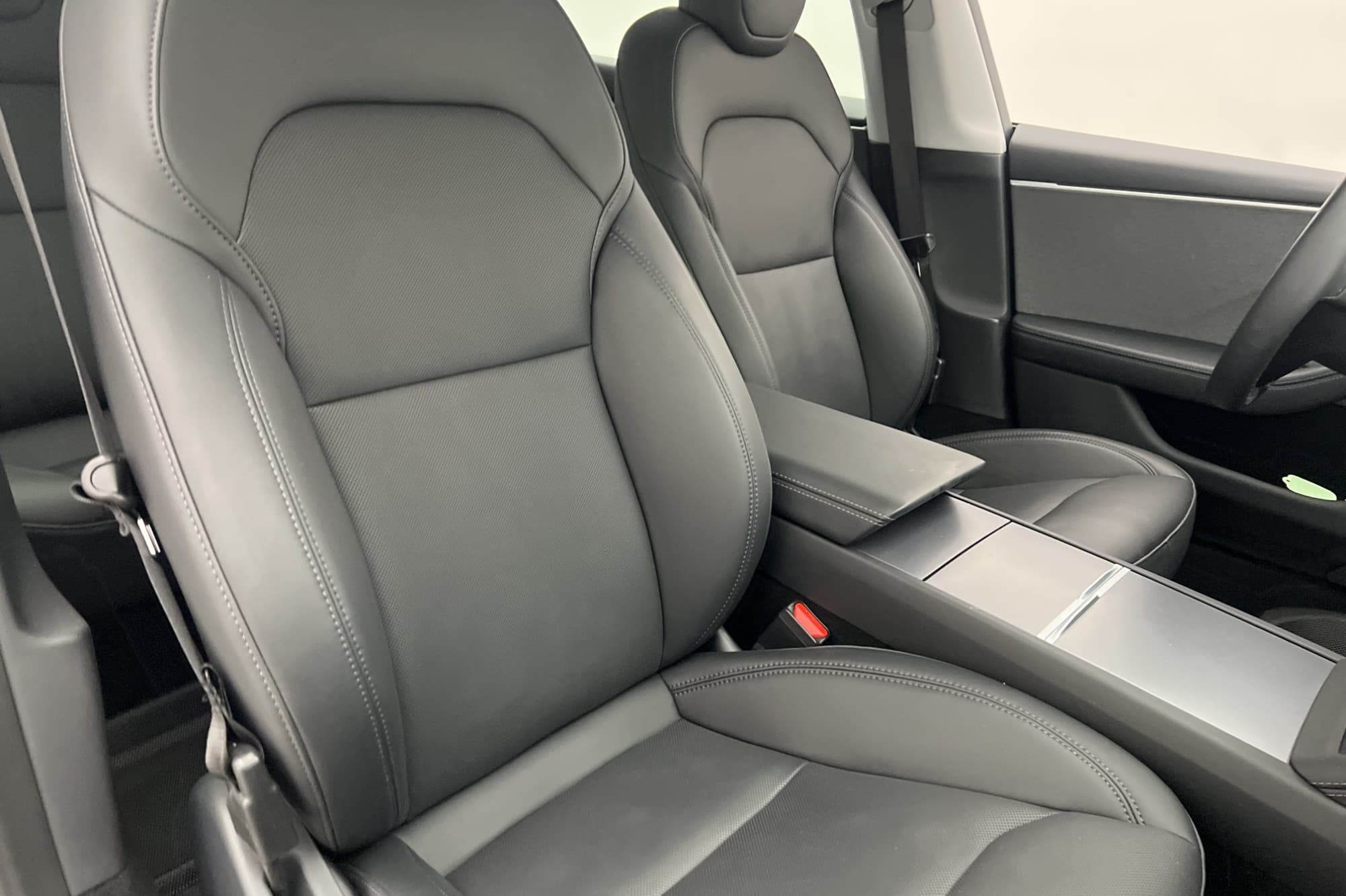 Tesla Model 3 Standard Range Autopilot Svensksåld MOMS