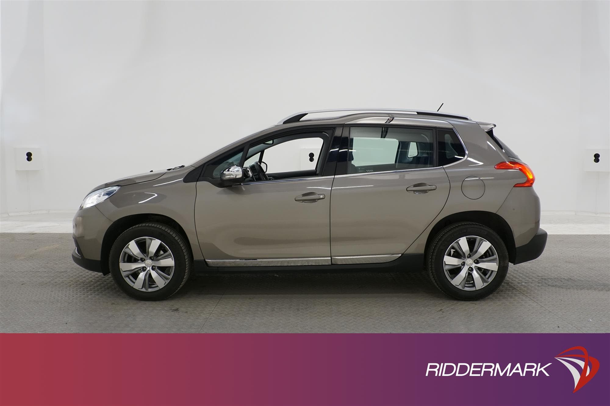 Peugeot 2008 1.2 VTi 82hk