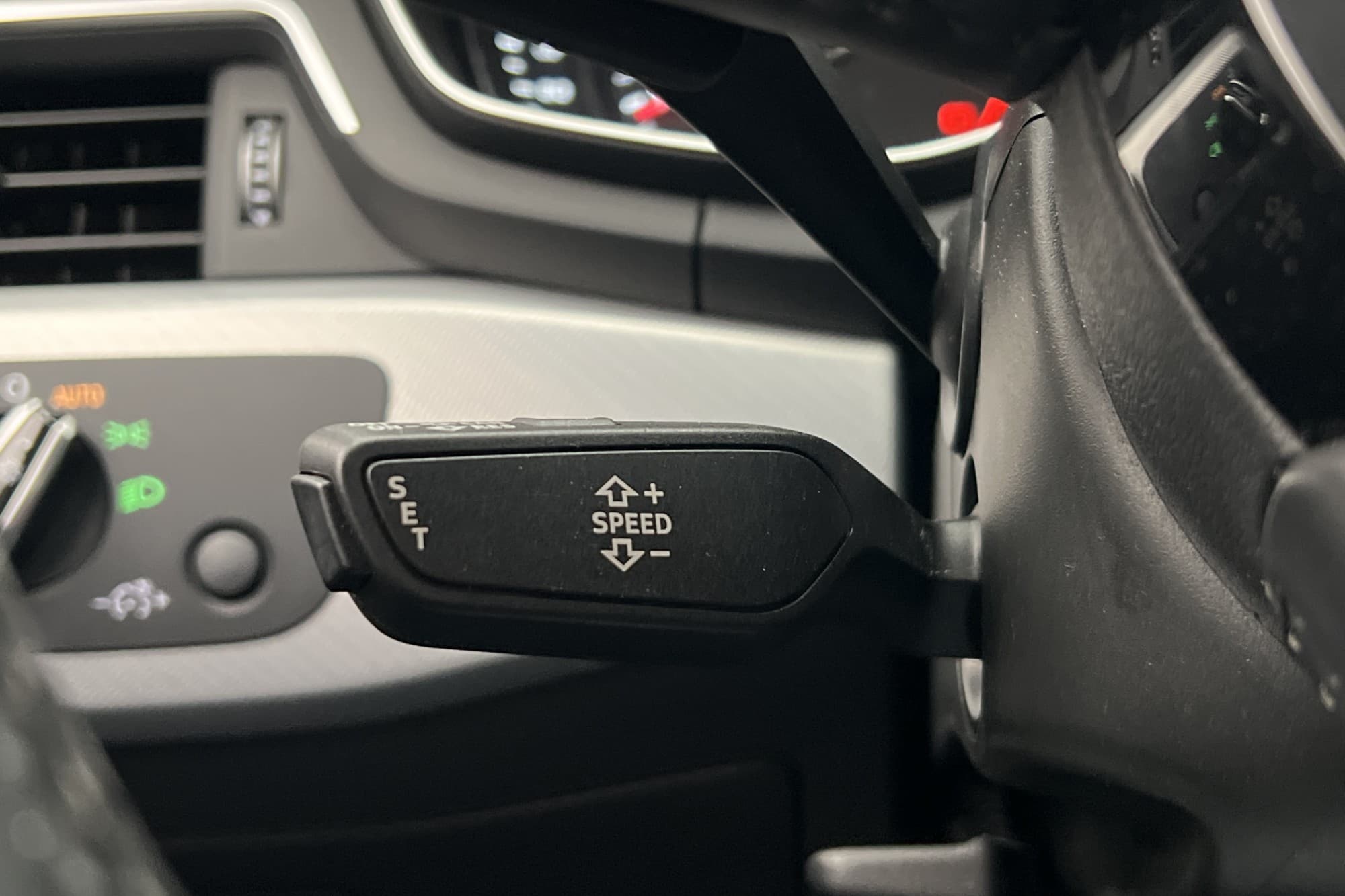 Audi A4 Avant Quattro 190hk Proline Farthållare Sensorer