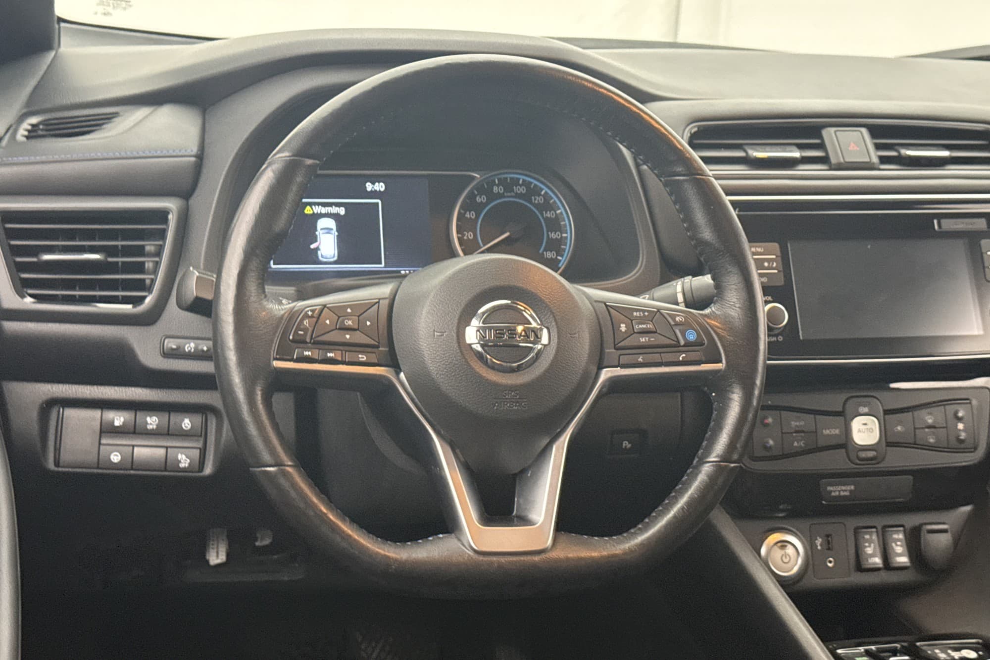 Nissan Leaf 40 kWh 150hk Tekna BOSE 360° Kamera Rattvärme