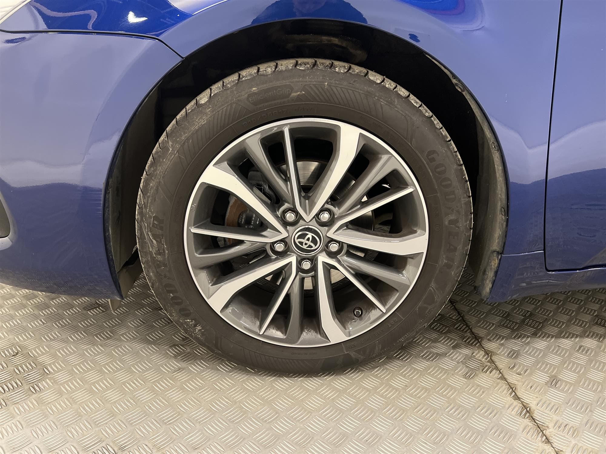 Toyota Avensis 1.8 Sedan 147hk B-Kam Låg Skatt 1 Brukare