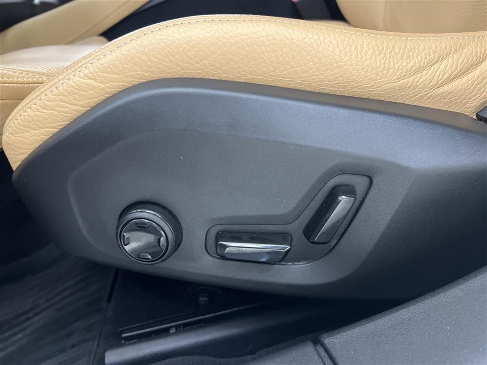 Volvo V90 D4 190hk AWD Inscription Pano Skinn HEMLEVERANS!interiör