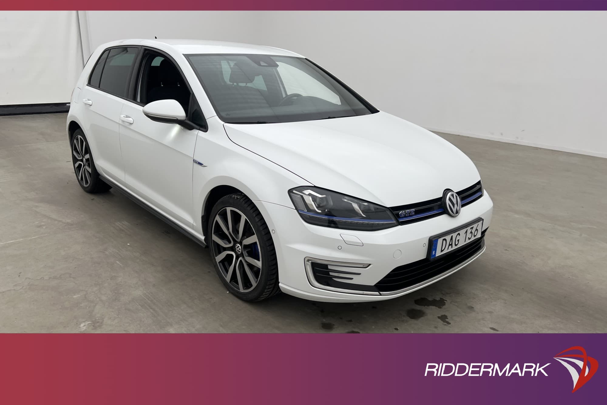 Volkswagen Golf GTE 204hk