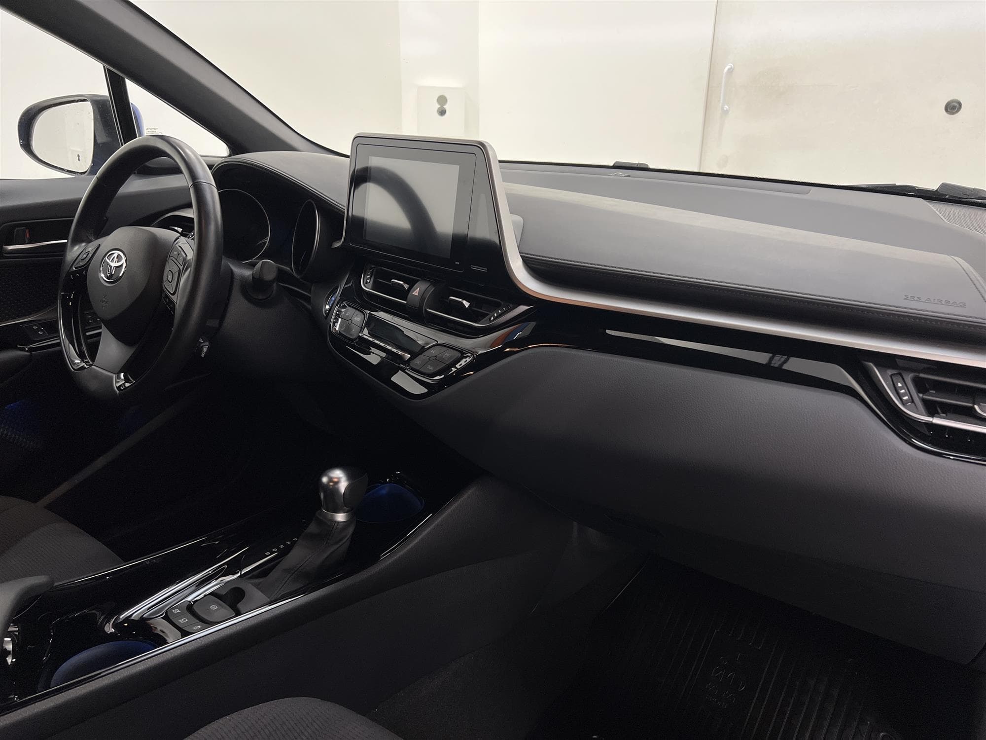 Toyota C-HR Hybrid CVT 122hk B-Kam Låg Skatt 0,38L/mil