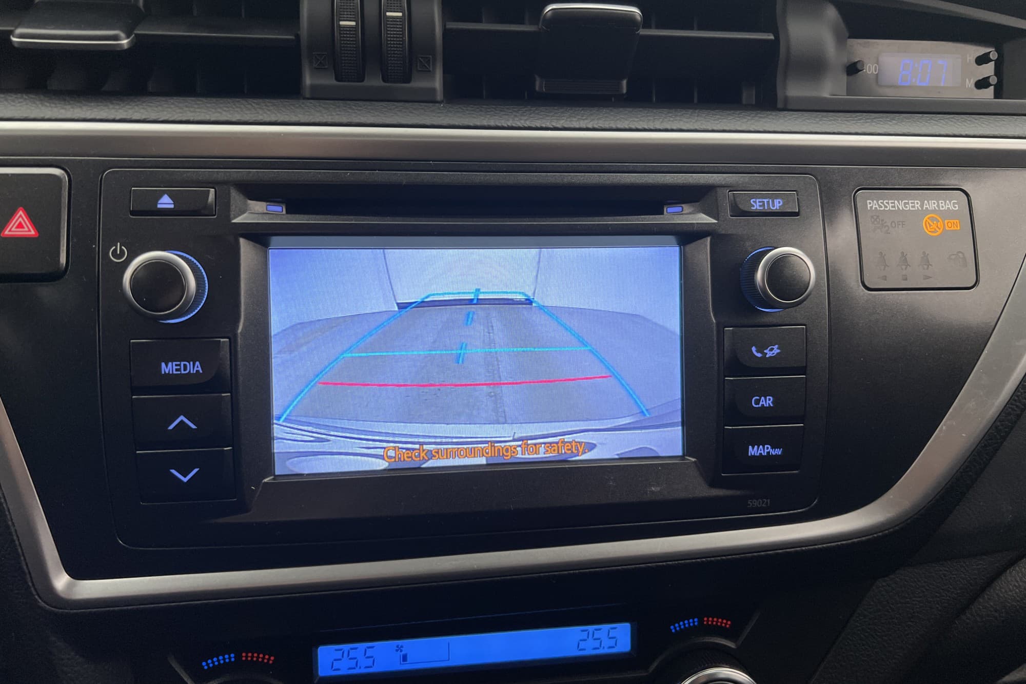 Toyota Auris Hybrid e-CVT 136hk Executive Kamera Värmare