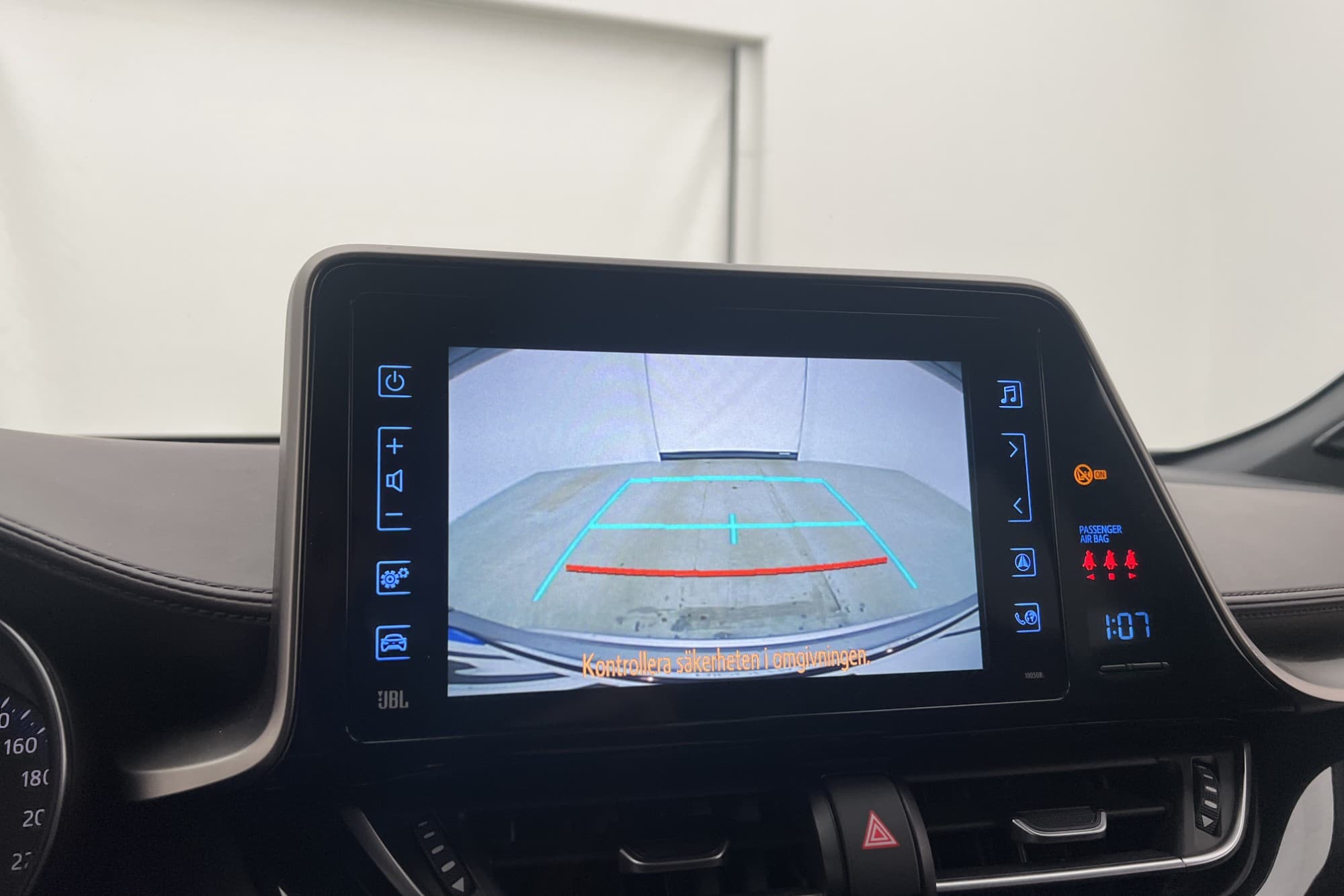 Toyota C-HR 1.2 AWD 116hk Executive JBL Kamera Rattvärm Navi