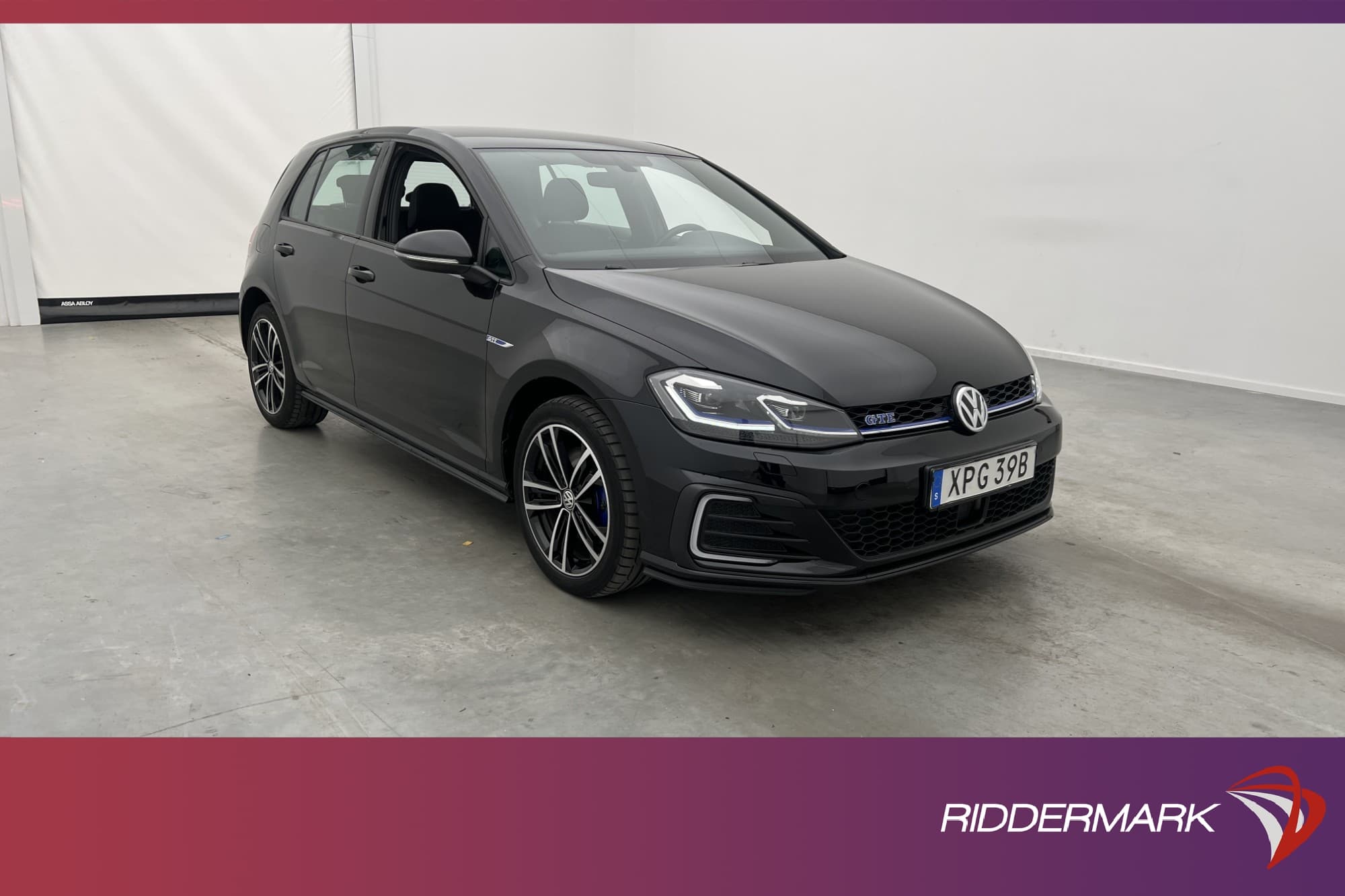 Volkswagen Golf GTE 204hk
