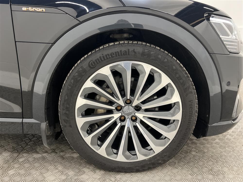 Audi e-tron 55 Quattro 408hk S-Line Drag Backkamera Moms