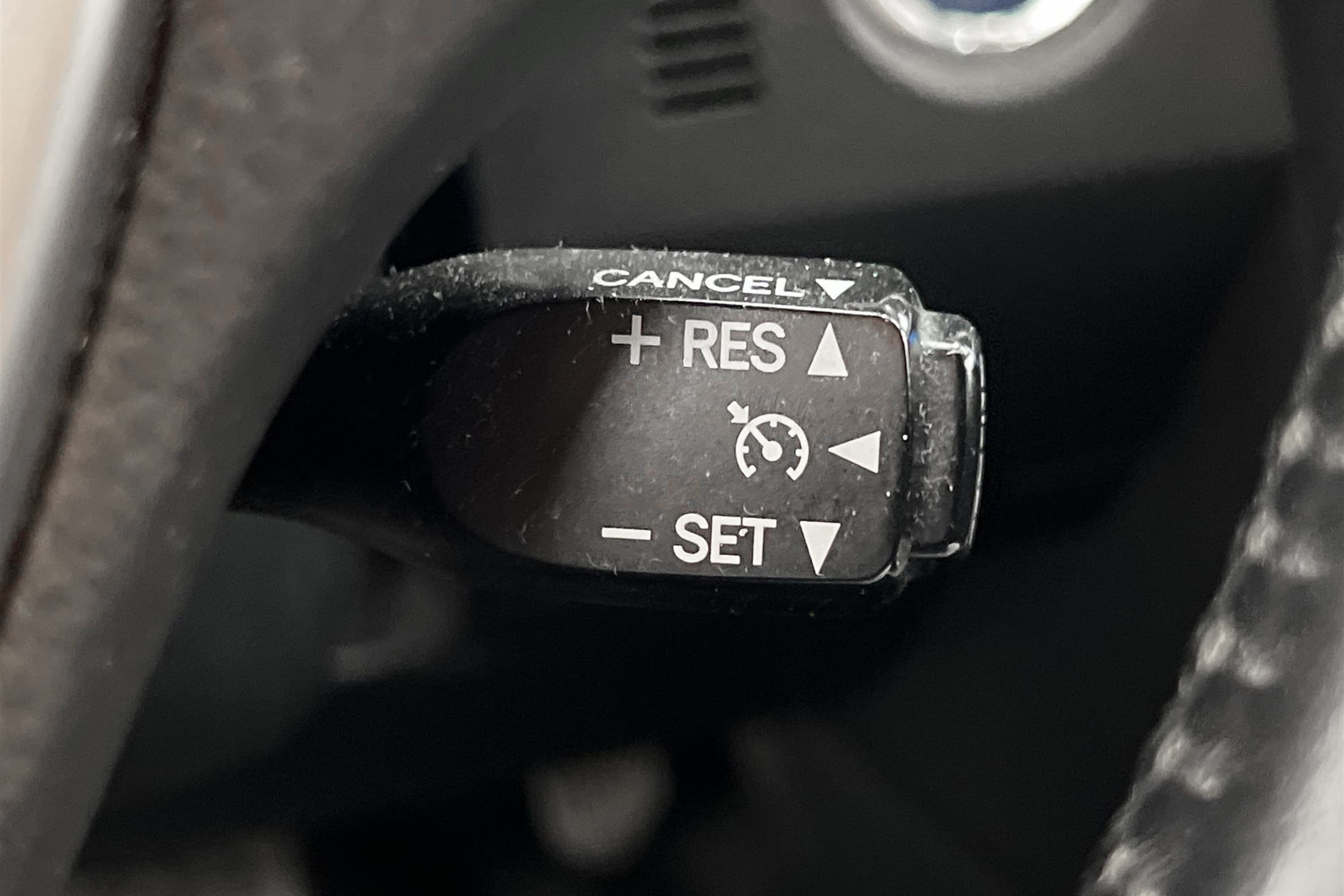 Toyota Auris Hybrid e-CVT 136hk B-Kam 360kr Skatt 0,39L/mil 