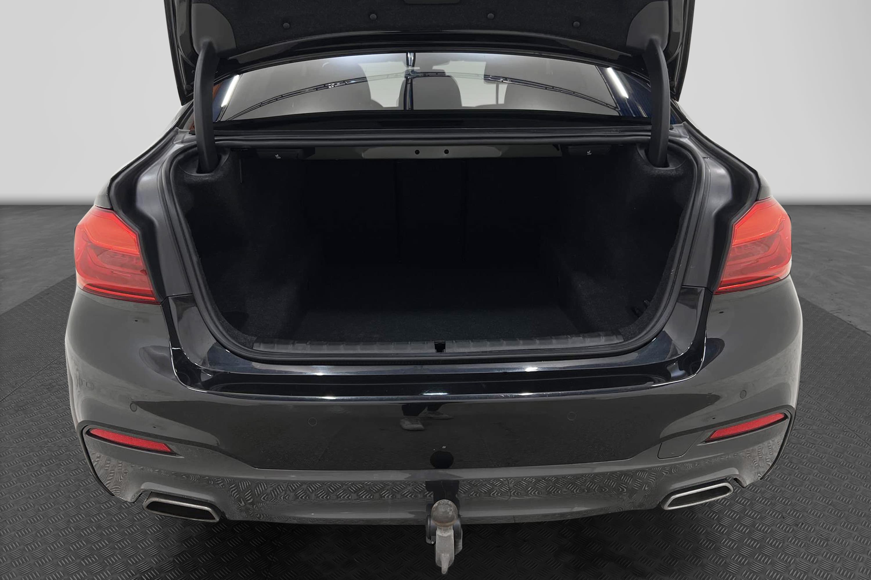 BMW 530i xDrive 252hk M Sport 360 Drag Display Key 