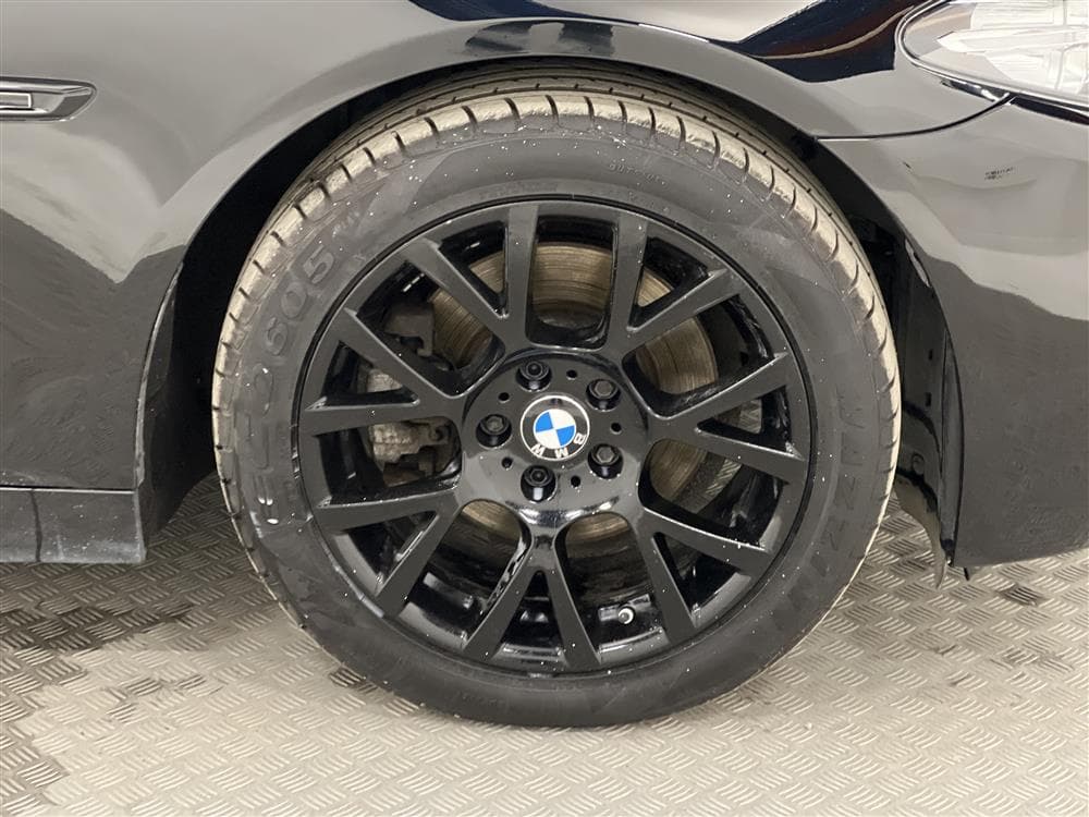 BMW 520d xDrive 184hk Luxury Line Navi Skinn Keylessinteriör