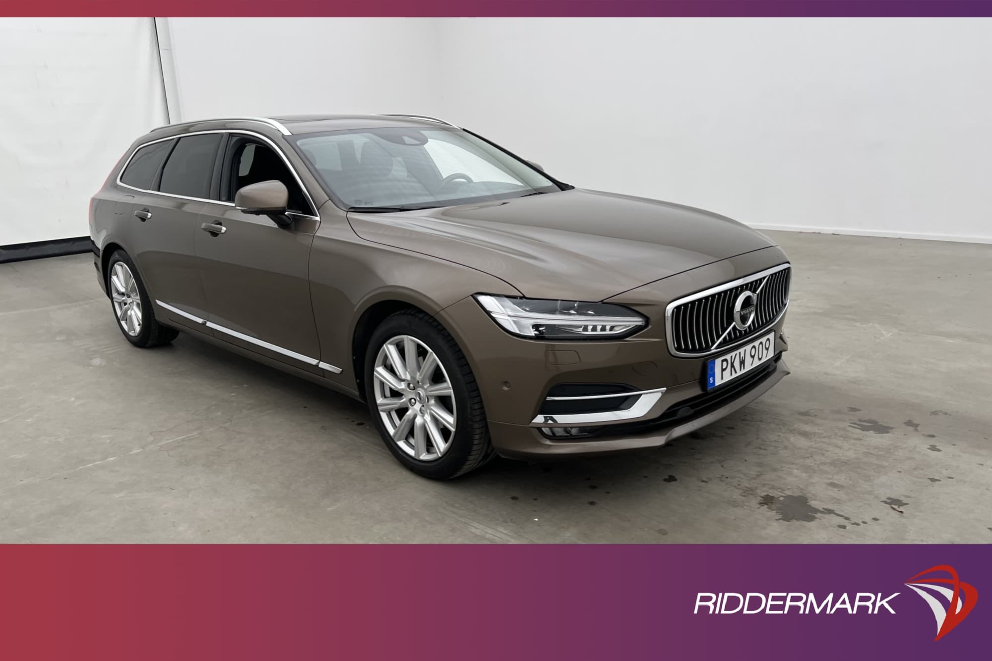 Volvo V90 D3 AWD Inscription Pano D-Värmare 360° HUD GPS VOC
