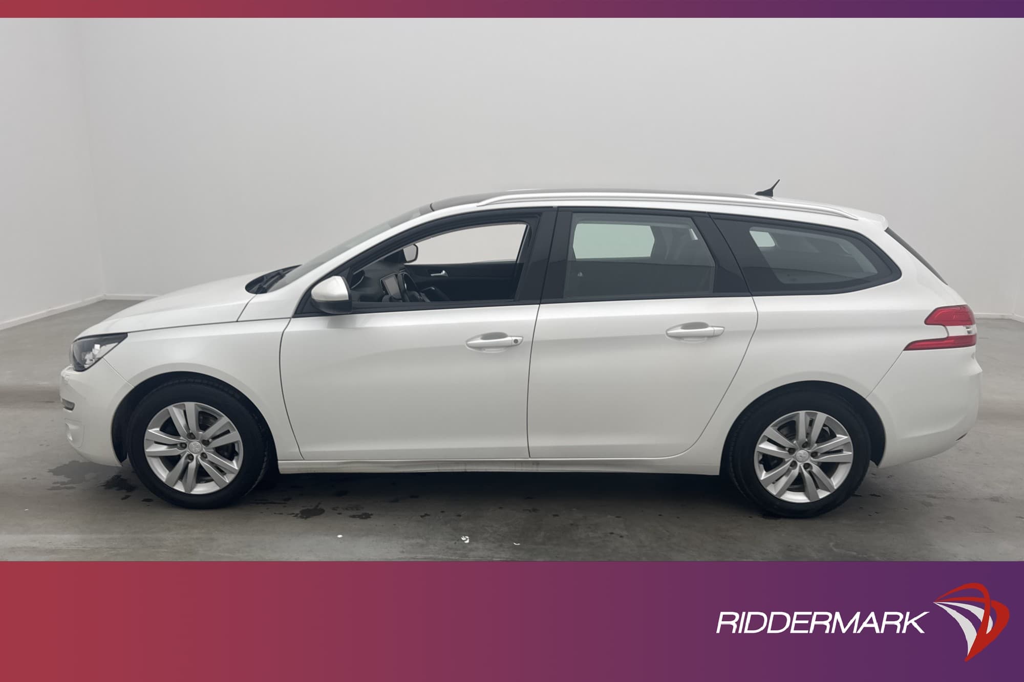 Peugeot 308 1.2 e-THP 110hk SW Panorama 360kr Skatt