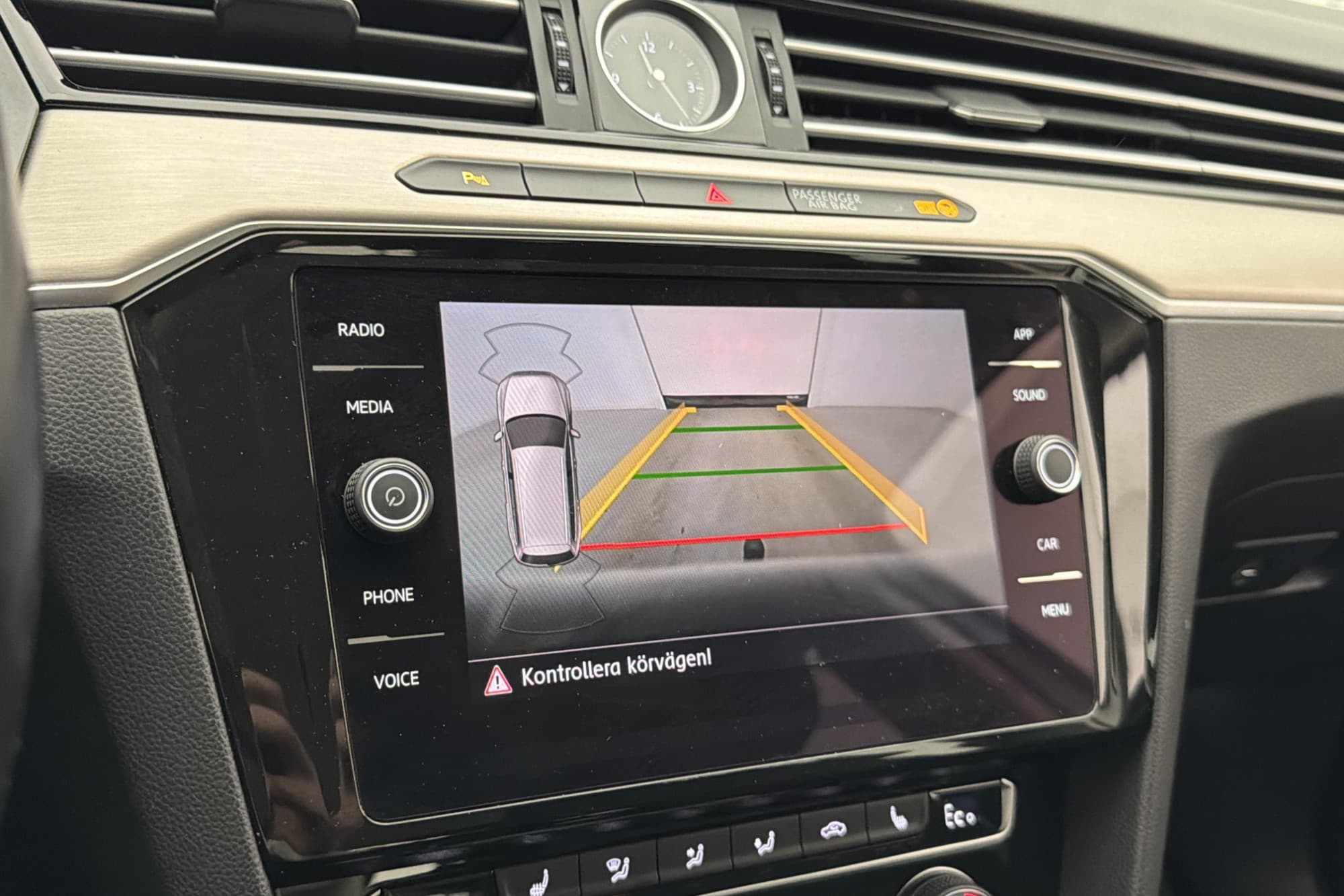 Volkswagen Passat 1.4 TSI 218hk GTE Kamera Värm Drag CarPlay