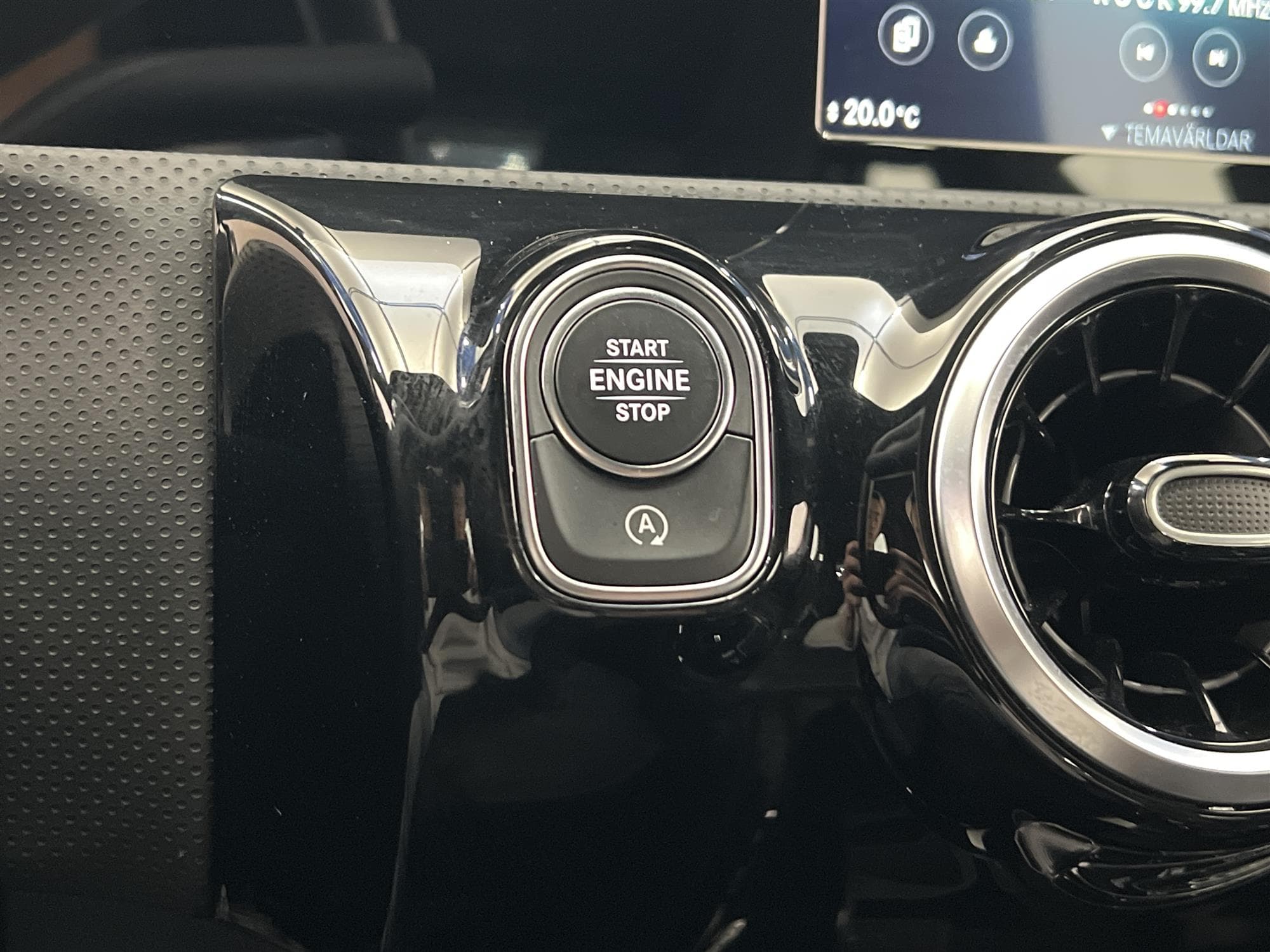 Mercedes-Benz A 180 136hk AMG Sport Kamera Välserv 0,59l/mil