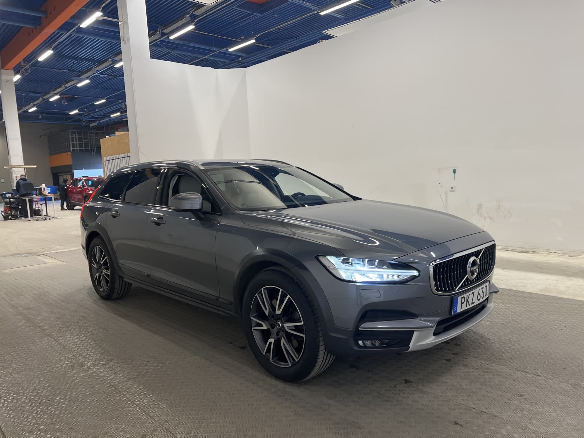 Volvo V90 Cross Country D4 AWD