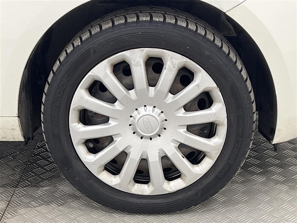 Ford Ka 1.2 69hk 3-dörrar Titanium Välservad 0,49l/mil