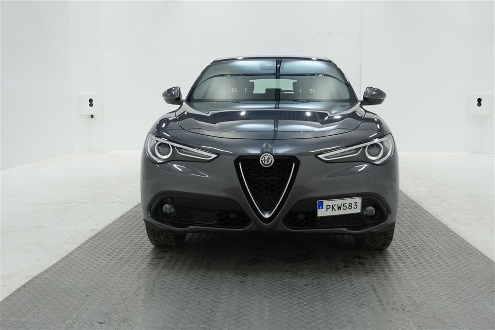 Alfa Romeo Stelvio 2.2 D AWD 210hk 