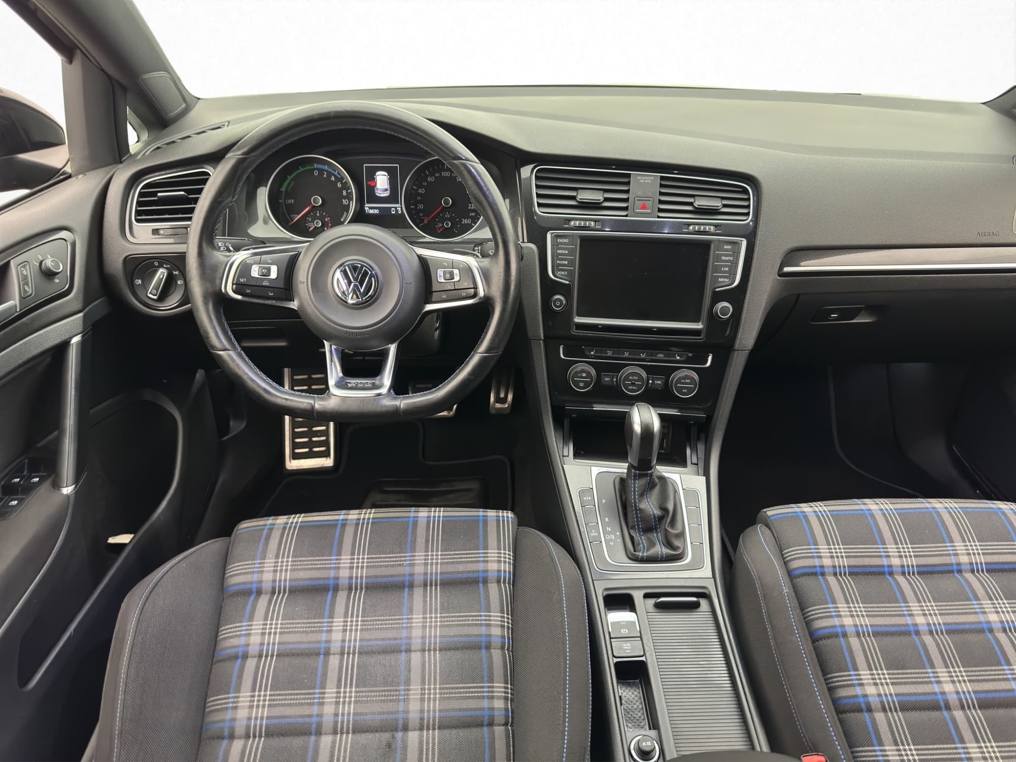 Volkswagen Golf GTE 1.4 TSI CarPlay Navi P-sensorer 204hk