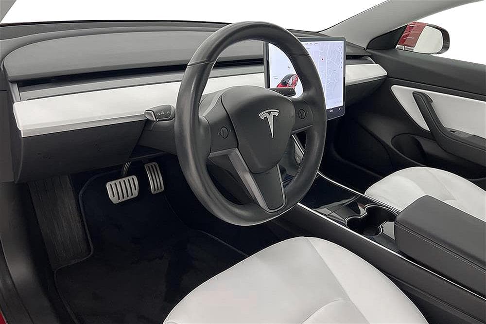 Tesla Model 3 Performance AWD 510hk Svensksåldinteriör