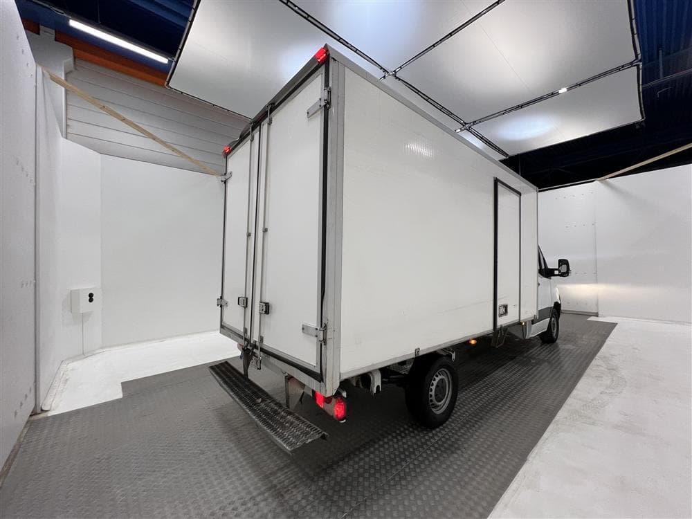 Mercedes-Benz Sprinter 316 Volymskåp Sidodörr Värmare Moms 