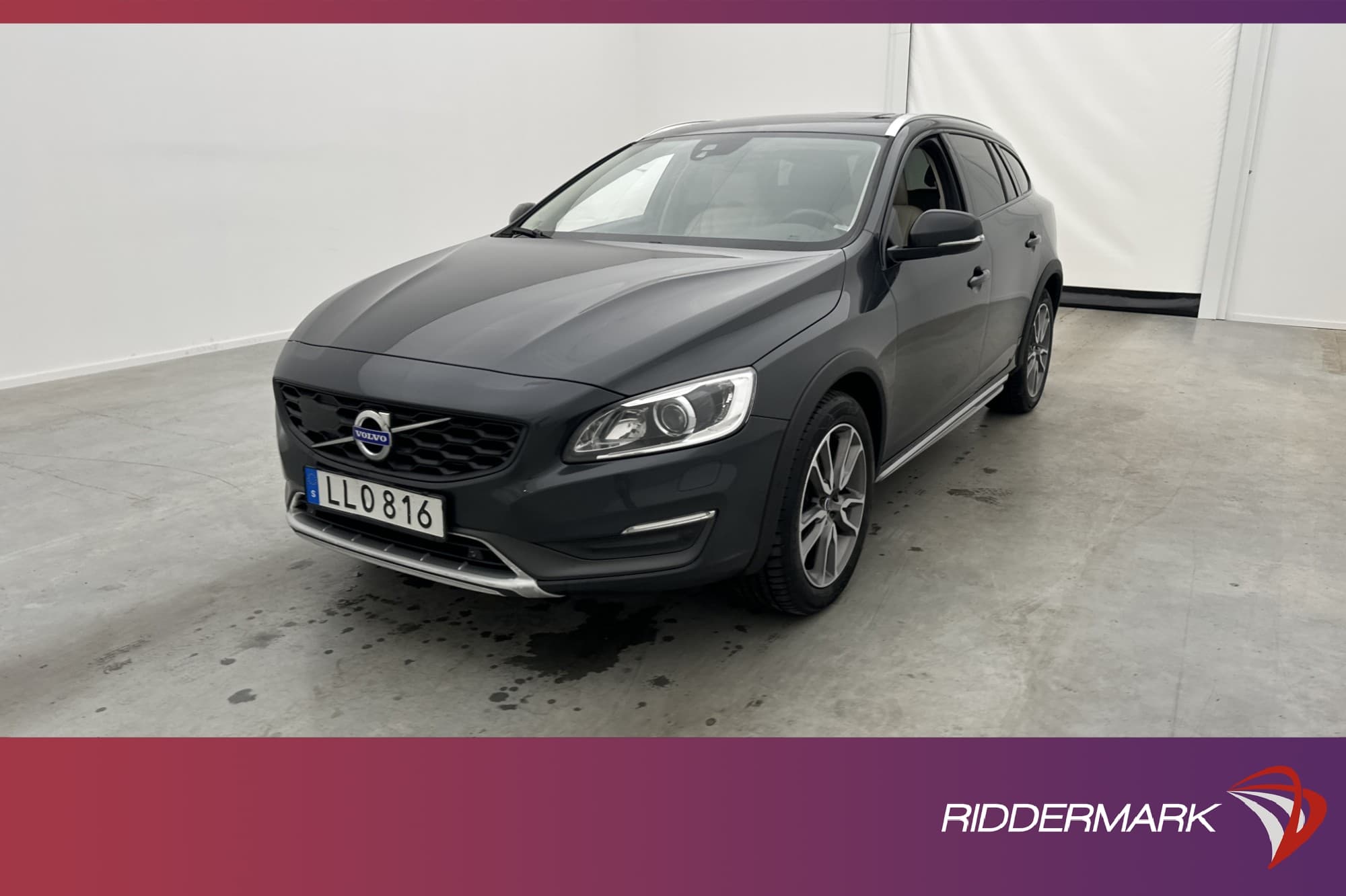 Volvo V60 Cross Country D4 AWD
