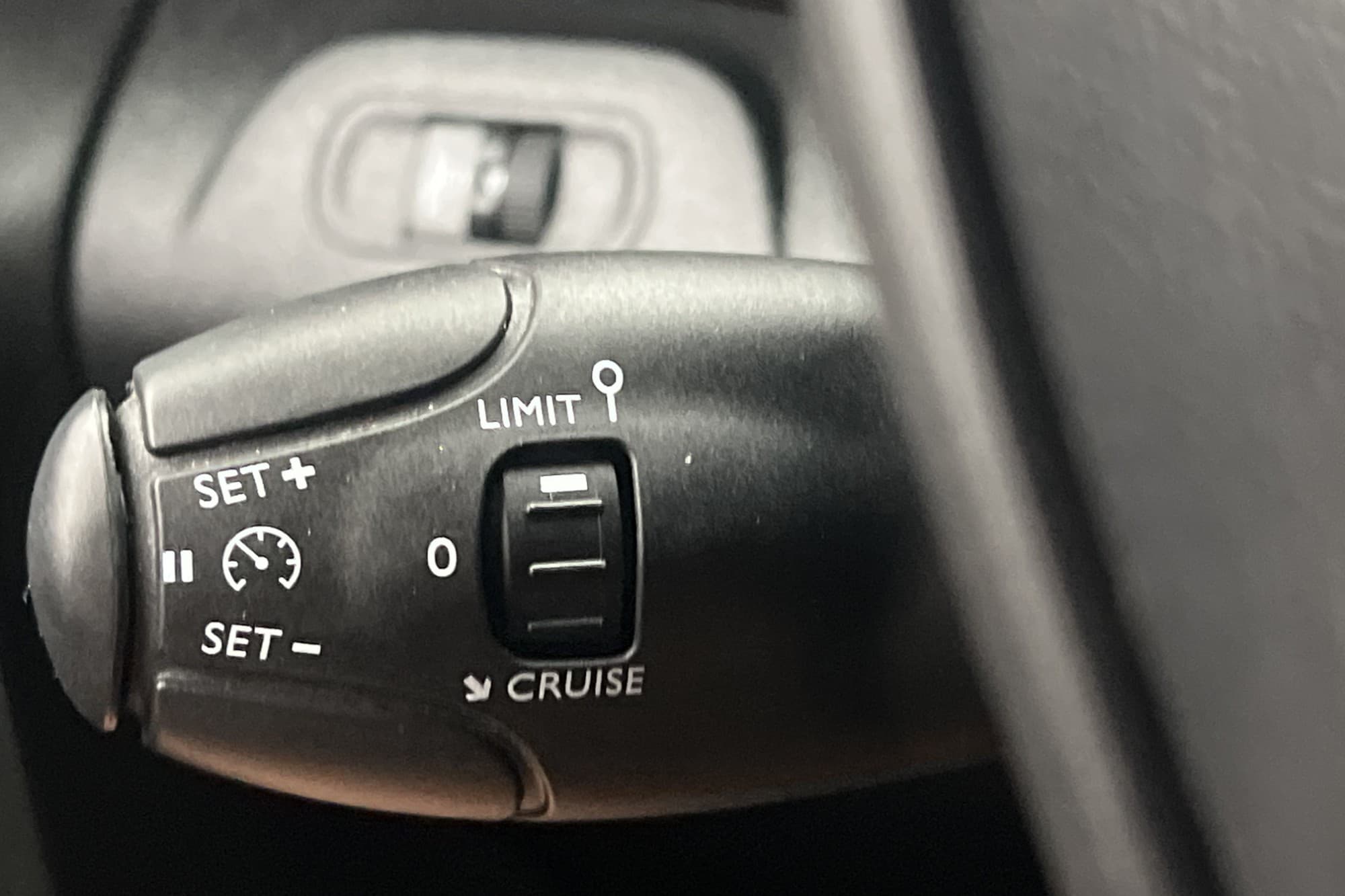 Peugeot Partner 1.5HDi 4x4 DANGEL Värmare Dragkrok PDC Moms