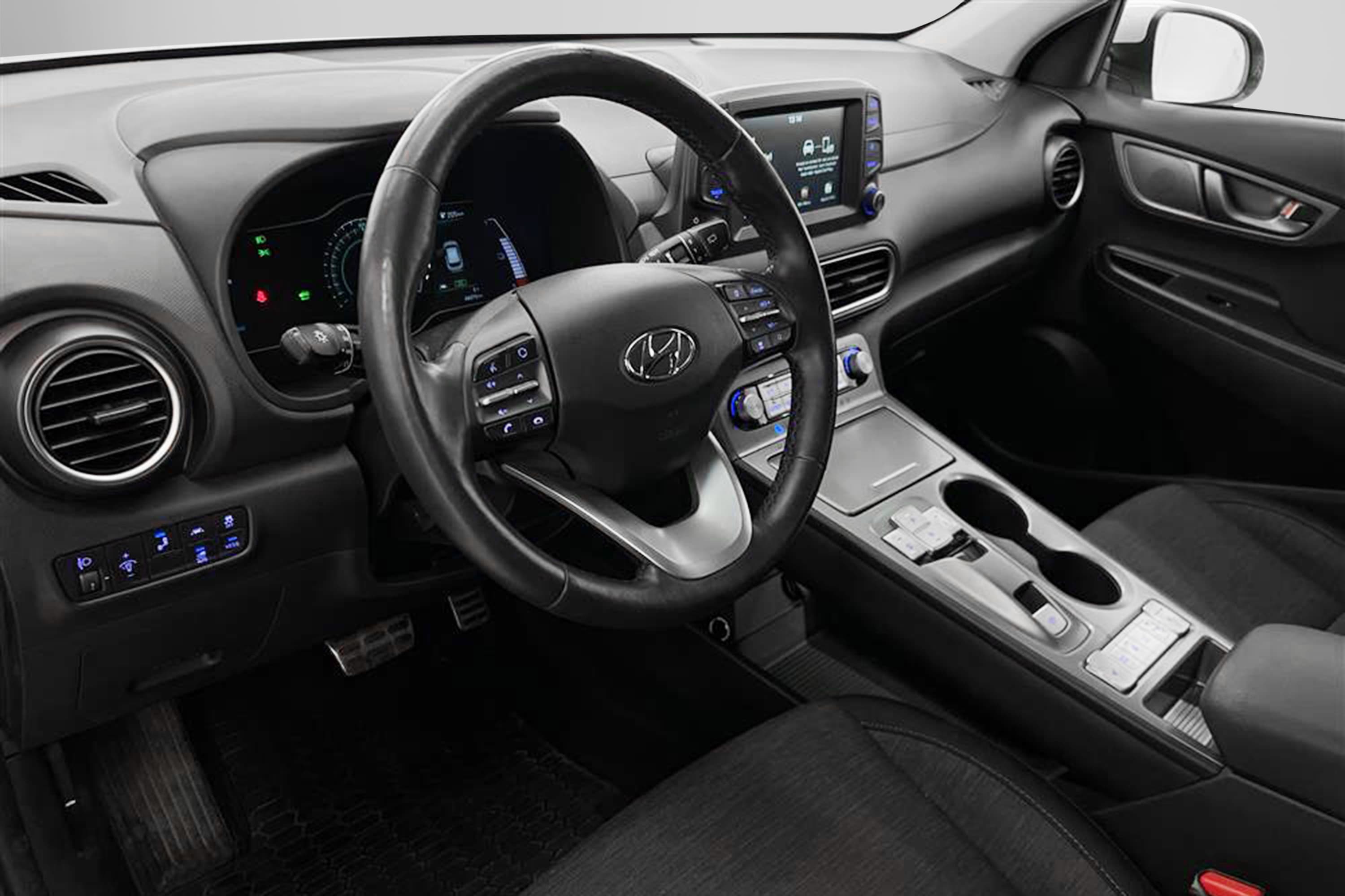 Hyundai Kona Electric 64 kWh 205hk Kamera Carplay MOMS