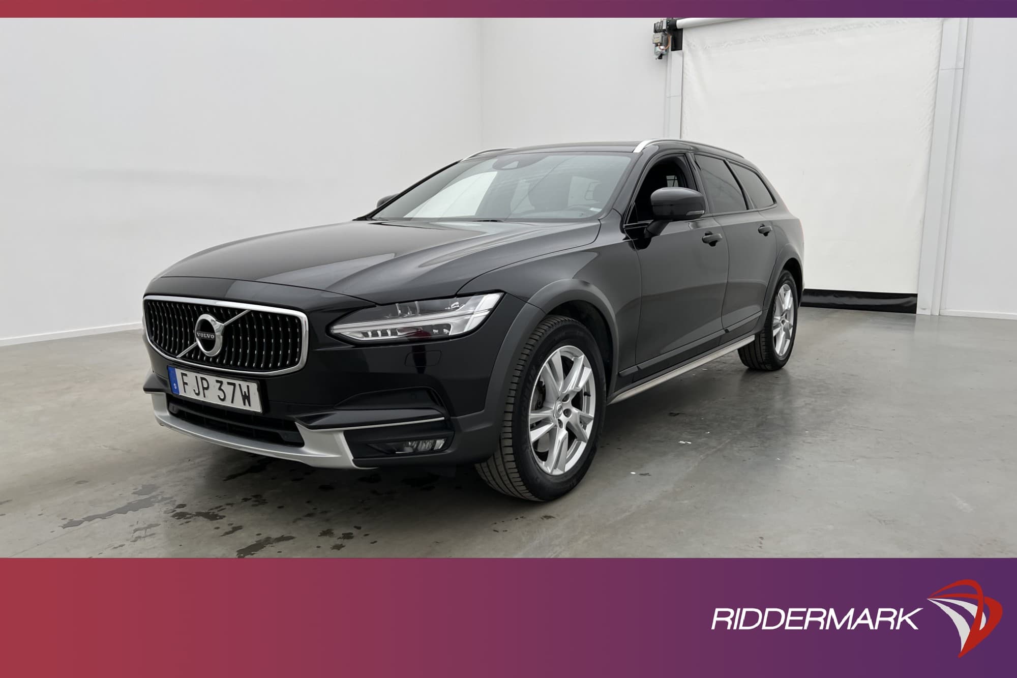Volvo V90 Cross Country D4 AWD
