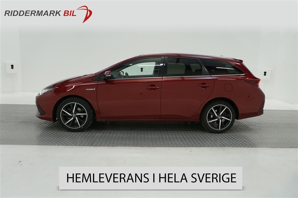 Toyota Auris 1.8 HSD Touring Sports 99hk