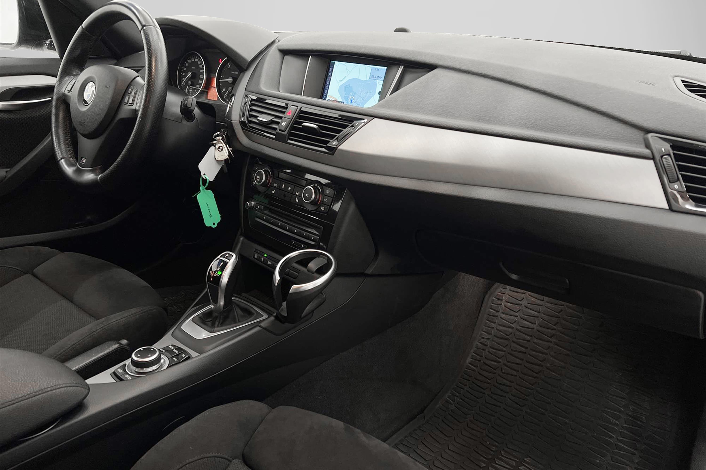 BMW X1 xDrive20d 184hk M-Sport Drag HiFi Navi Välservad PDC
