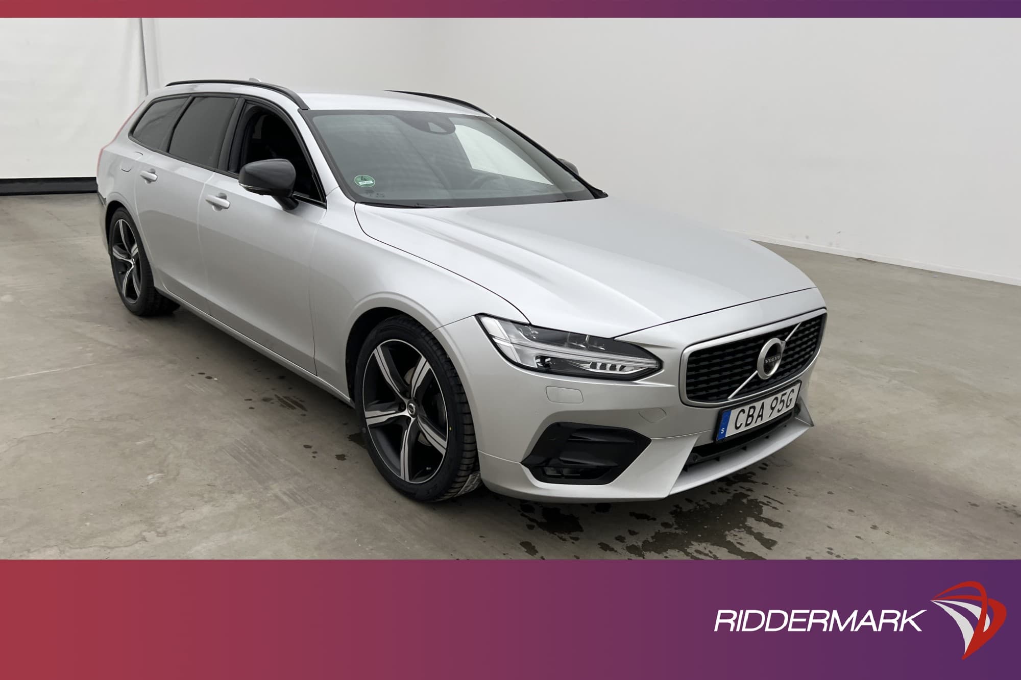 Volvo V90 D4