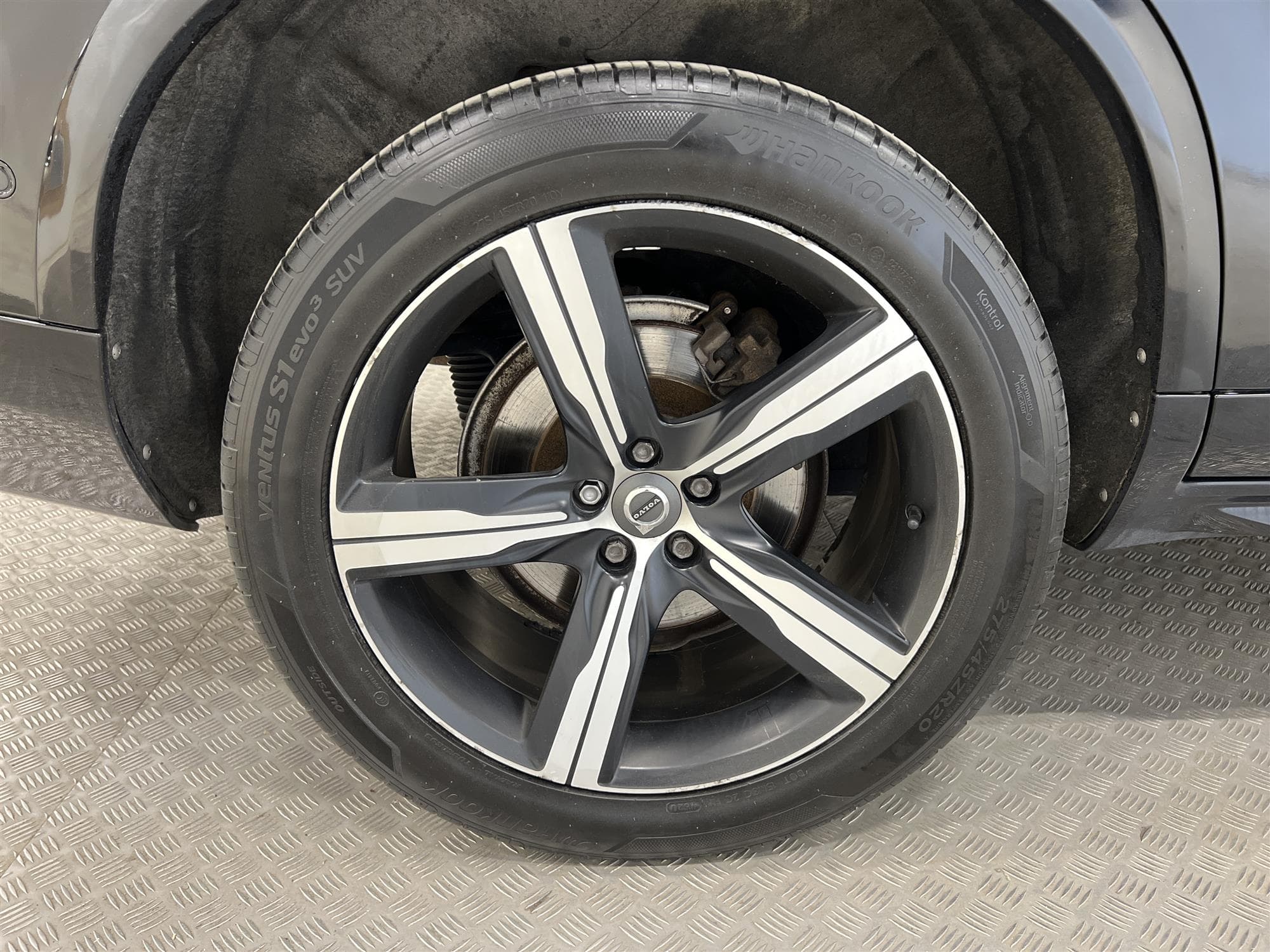 Volvo XC90 D5 AWD 235hk R Design Voc D-Värm Pano HUD 7 Sits