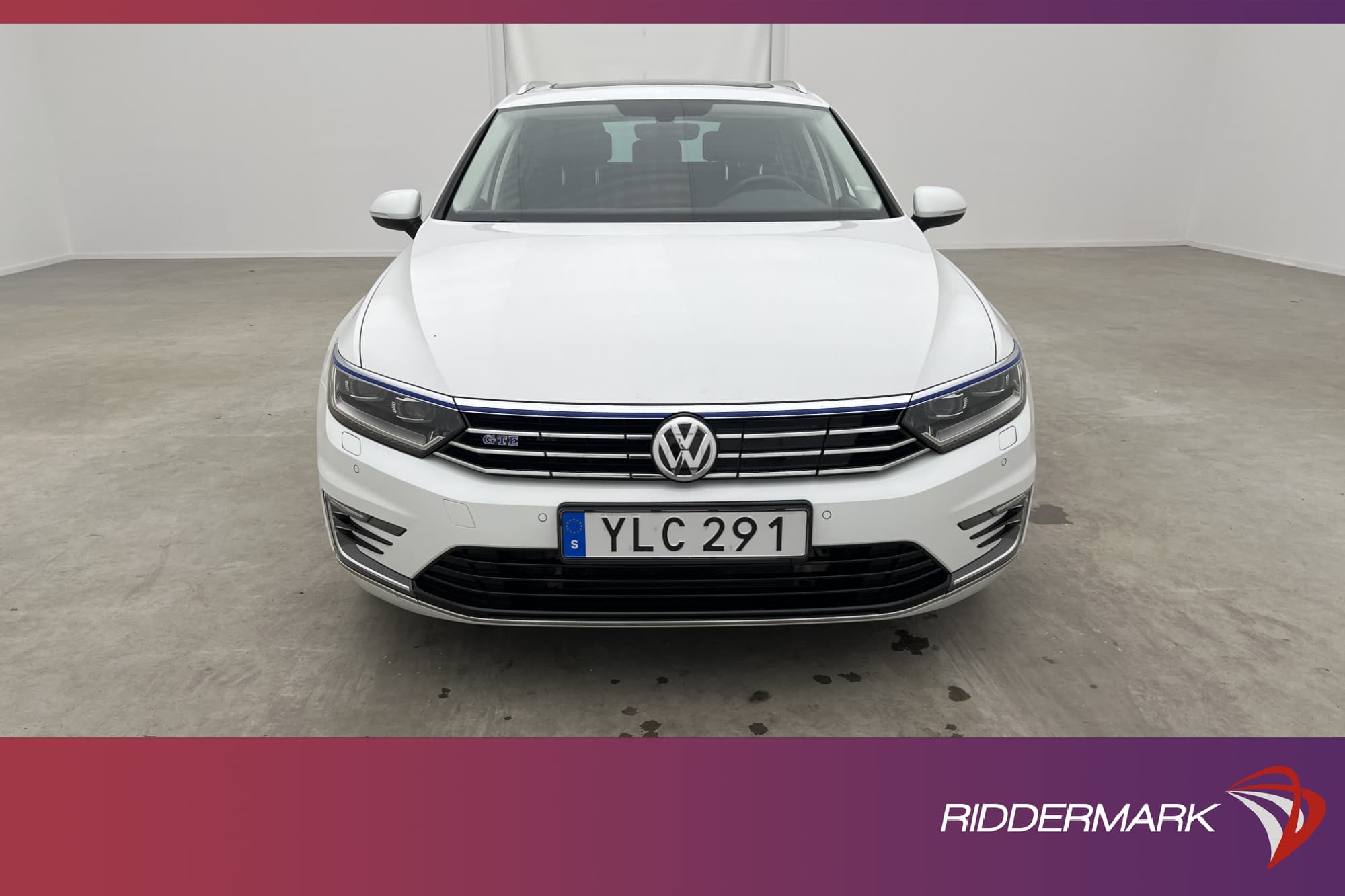 Volkswagen Passat GTE 218hk