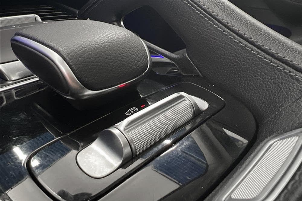 Mercedes-Benz GLE 300d 4M AMG Widescreen 360° Pano 0,61L/Milinteriör