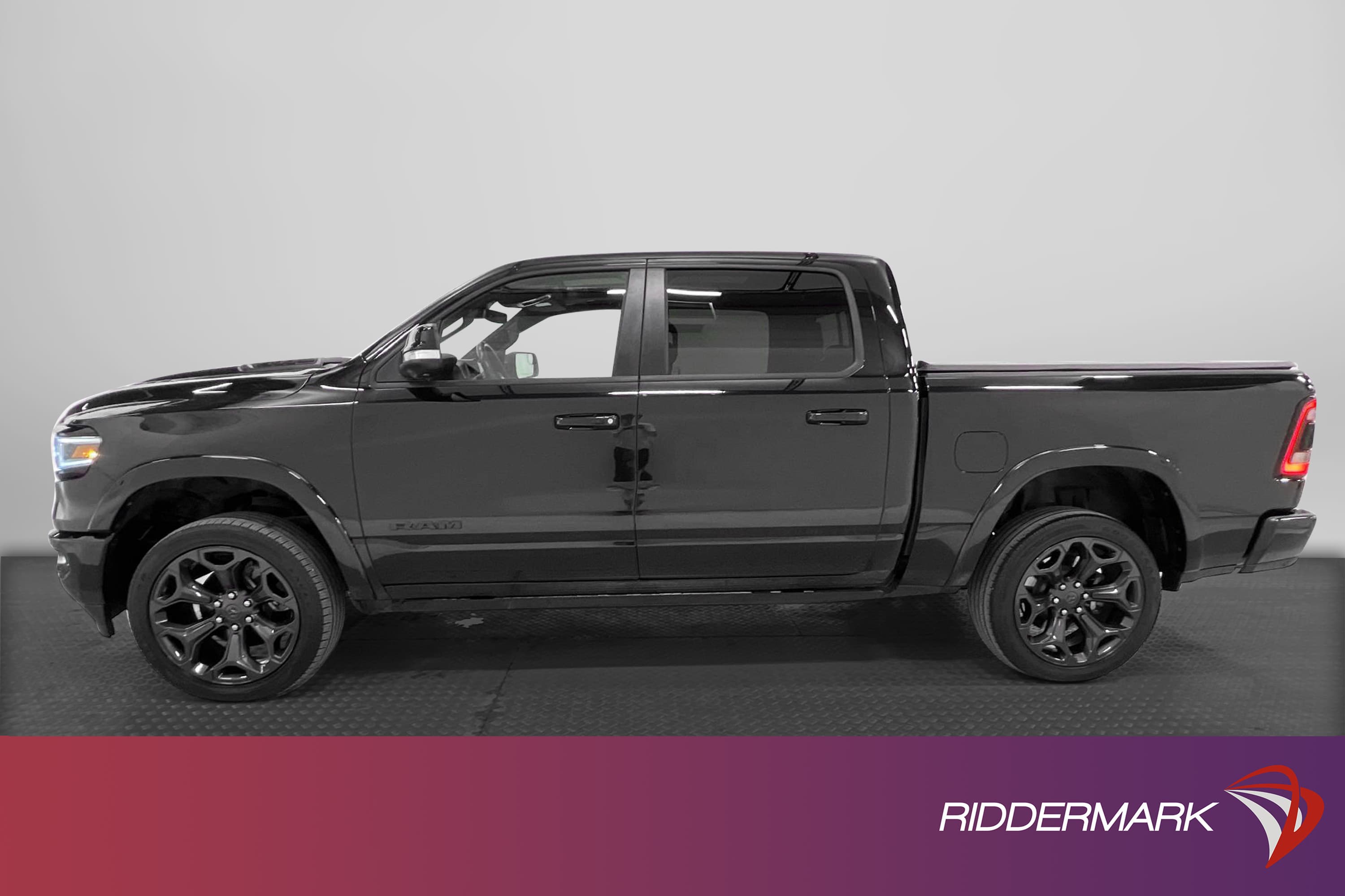 Dodge RAM Limited Night 5.7 HEMI Luftfjädring H/K Pano Moms