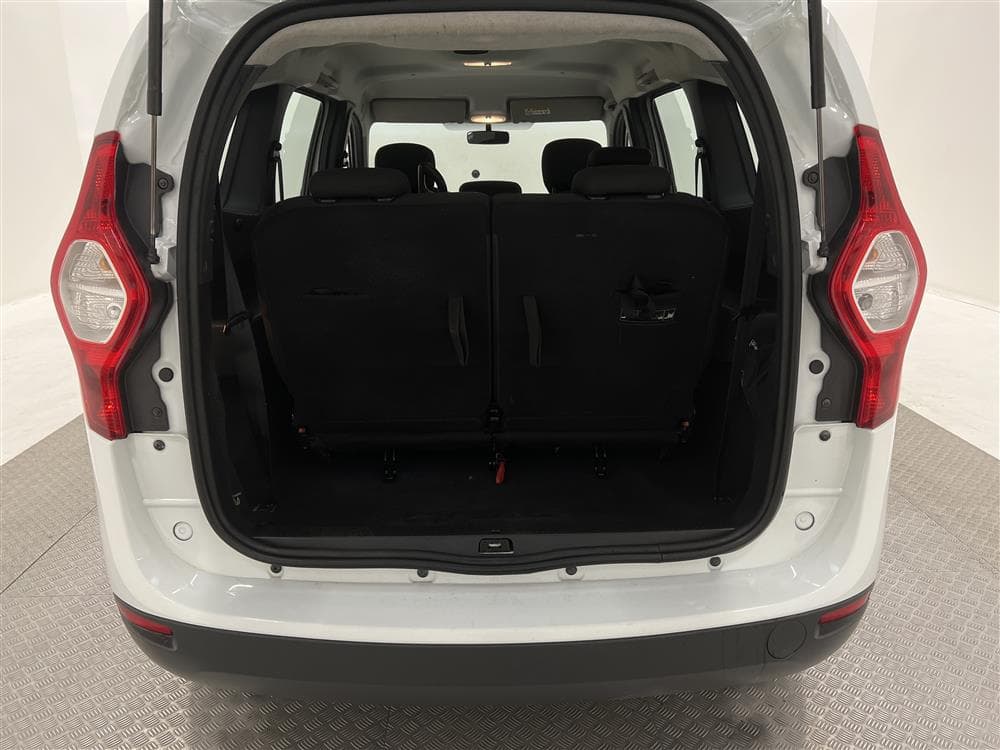 Dacia Lodgy 1.2 TCe 7 sits 0,48L/Mil Skatt 646 krinteriör