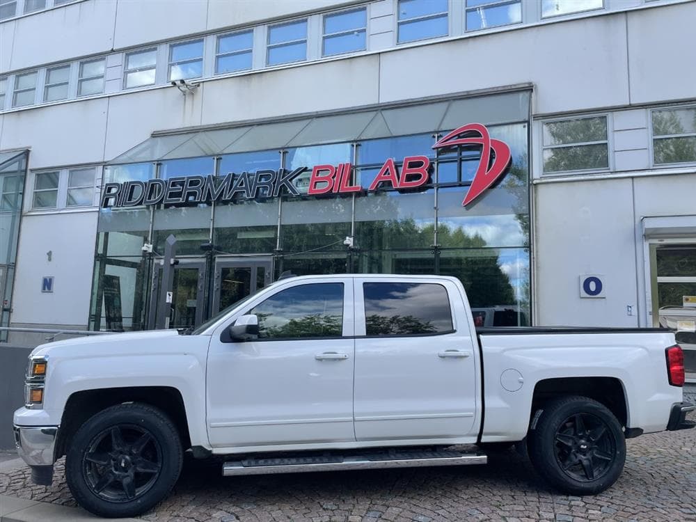 Chevrolet Silverado 4.3 V6 289Hk 6sits B-kamera Moms 