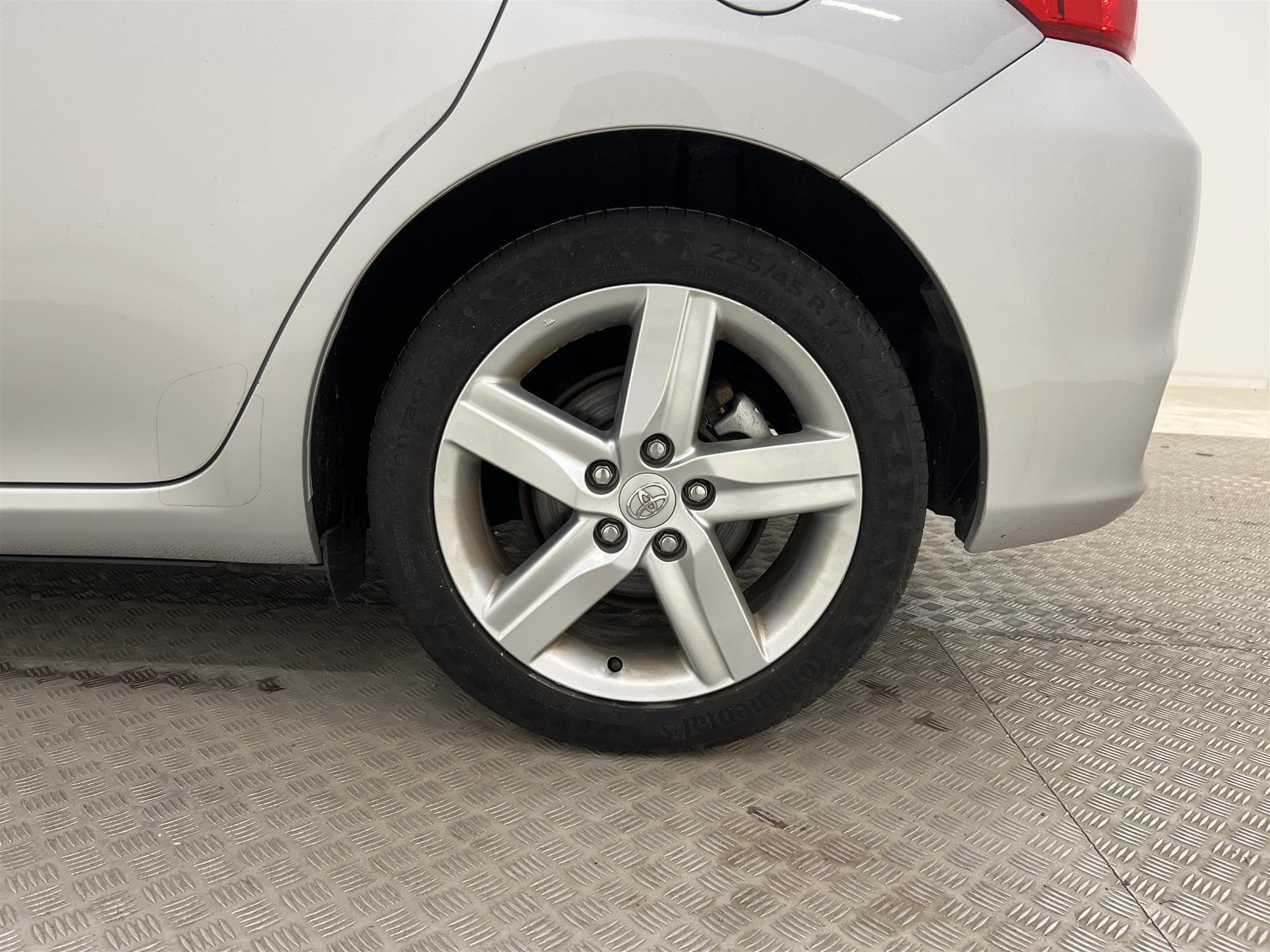 Toyota Auris  2.2 D-CAT 177hk 1 Bruk Navi Drag BKamera Skinn