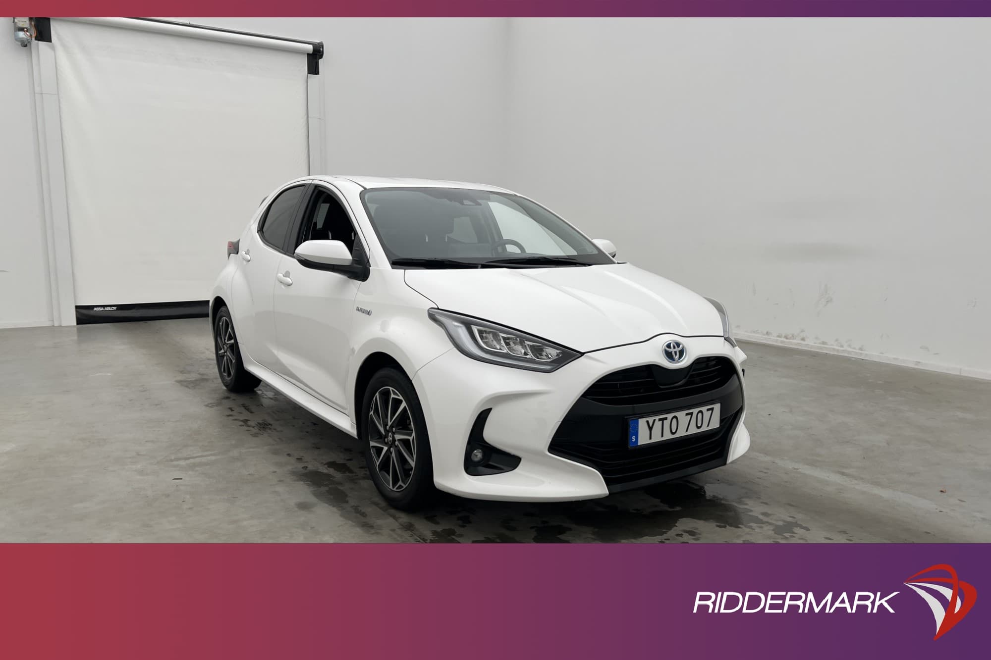 Toyota Yaris Hybrid CVT 116hk