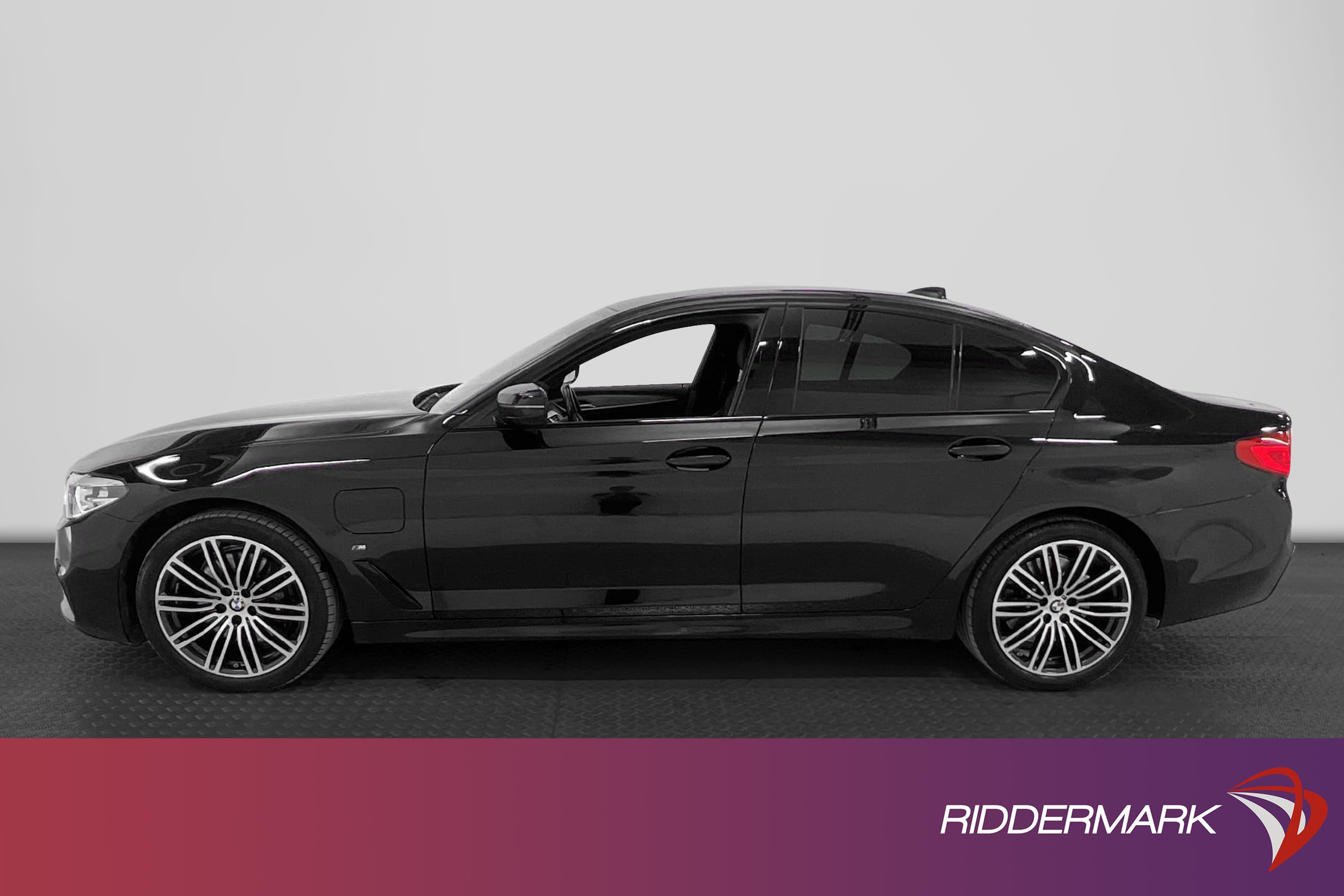 BMW 530e iPerformance 252hk