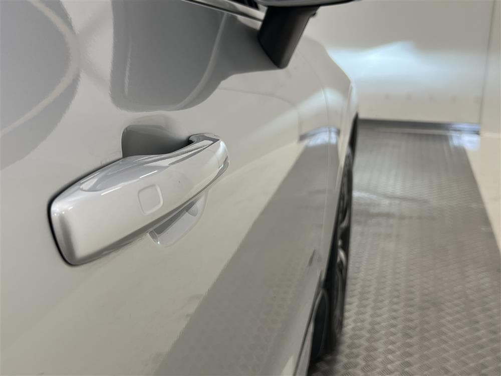 Volvo XC60 T8 AWD TwEn 407hk R-Design Pano Drag Backkamerainteriör