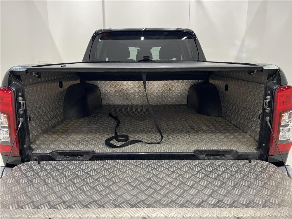 Mitsubishi L200 2.2 DI-D Aut 150hk 4x4 Premium Drag Moms interiör