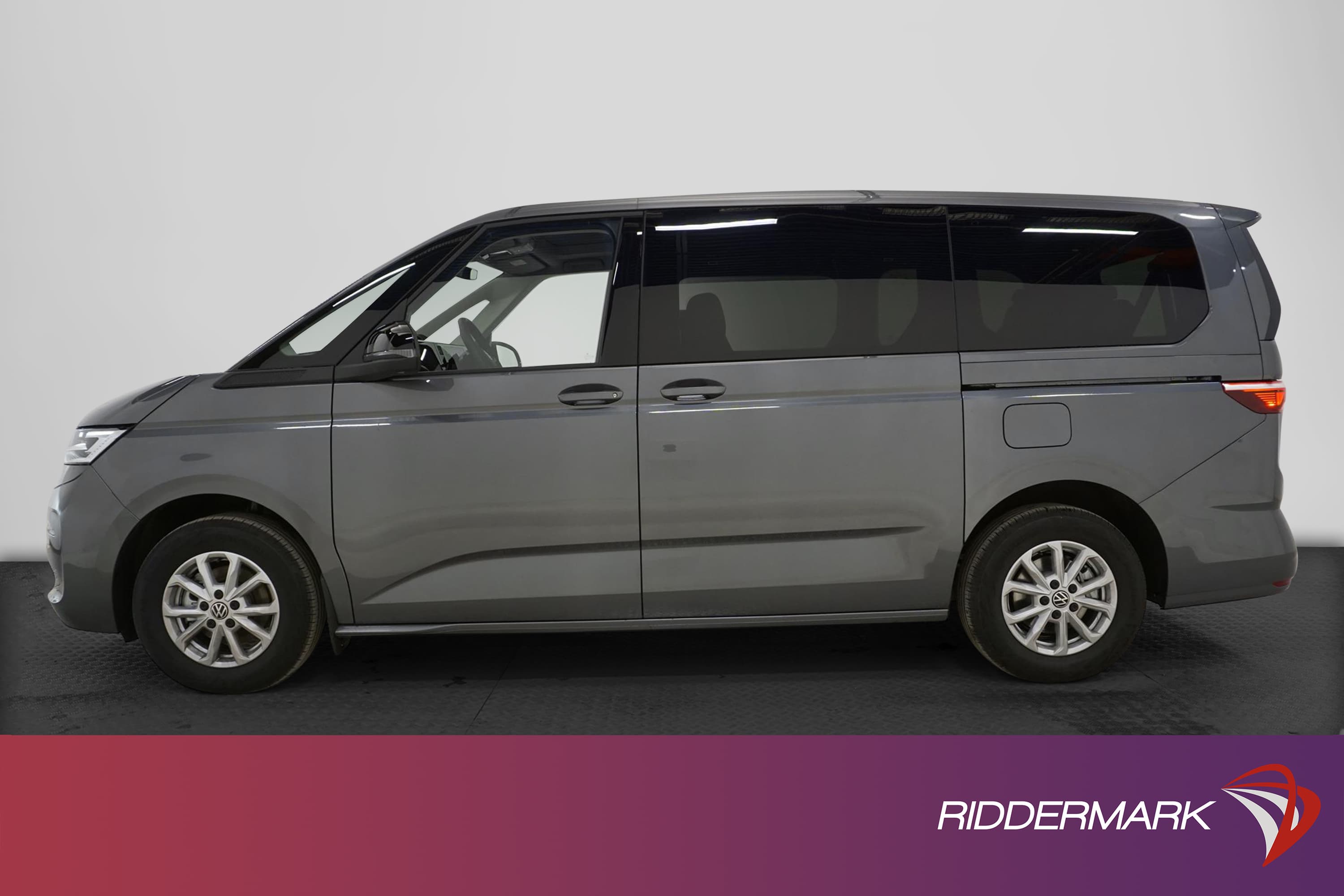 Volkswagen Multivan 2.0TDI Aut Lång Pano Drag Värmare Moms