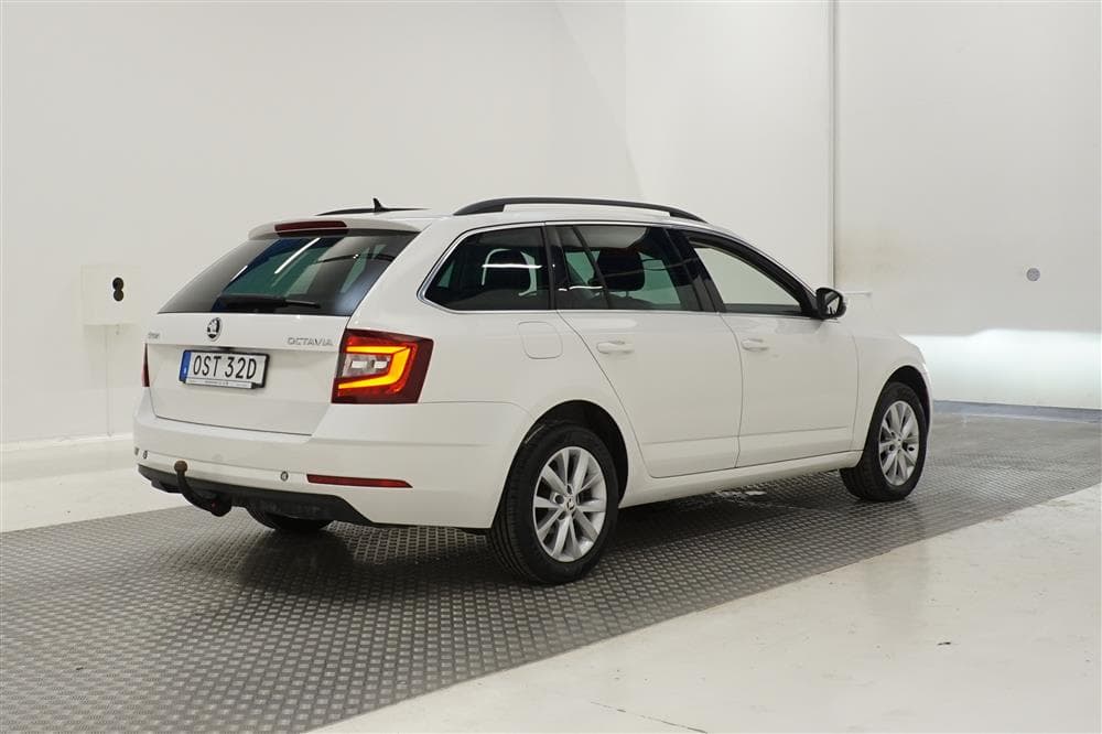 Skoda Octavia 2.0 TDI 4x4 Värmare Kamera Drag 0,49l/mil