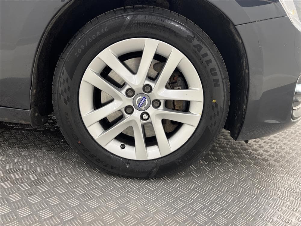Volvo V60 D4 181hk AWD Summum D-Värm Skinn P-Sens 0,59l/milinteriör